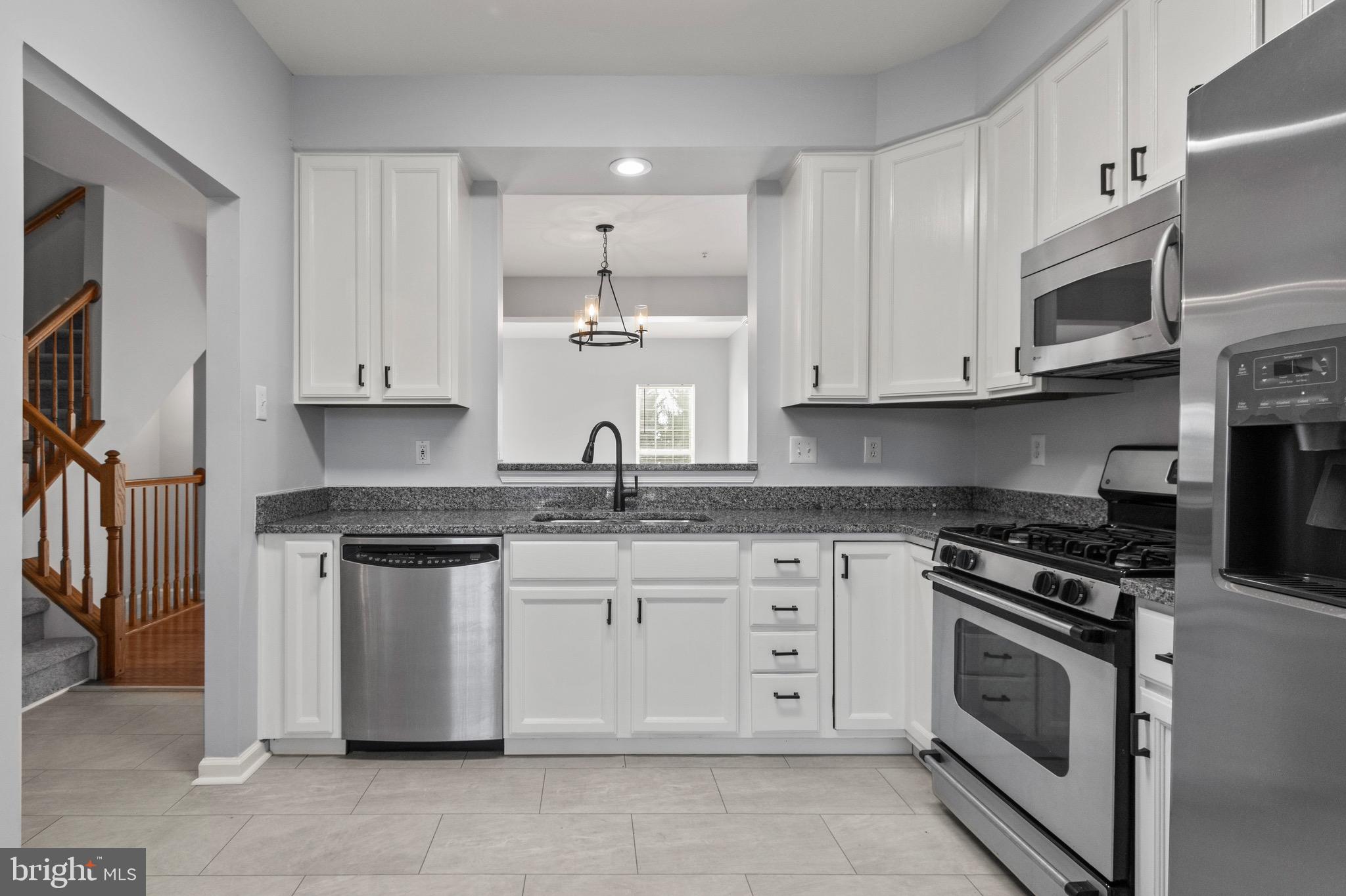 LYNDWOOD - Residential