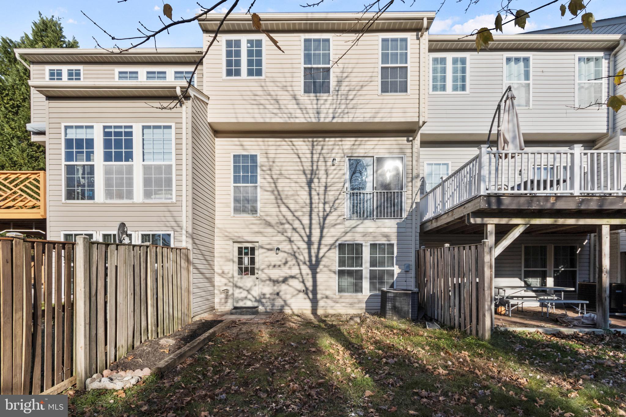 LYNDWOOD - Residential