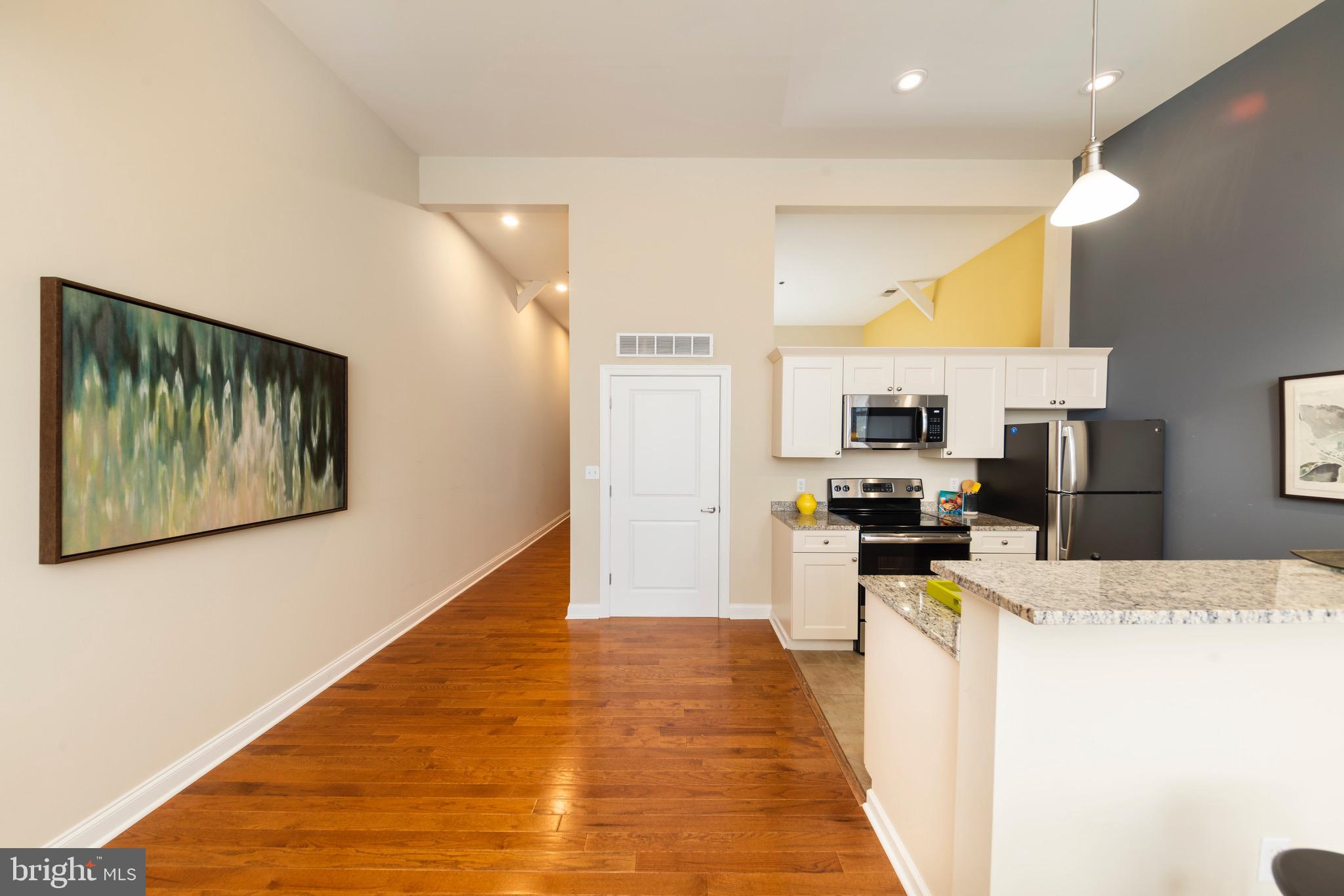 RIVERSIDE PARK - Residential Lease