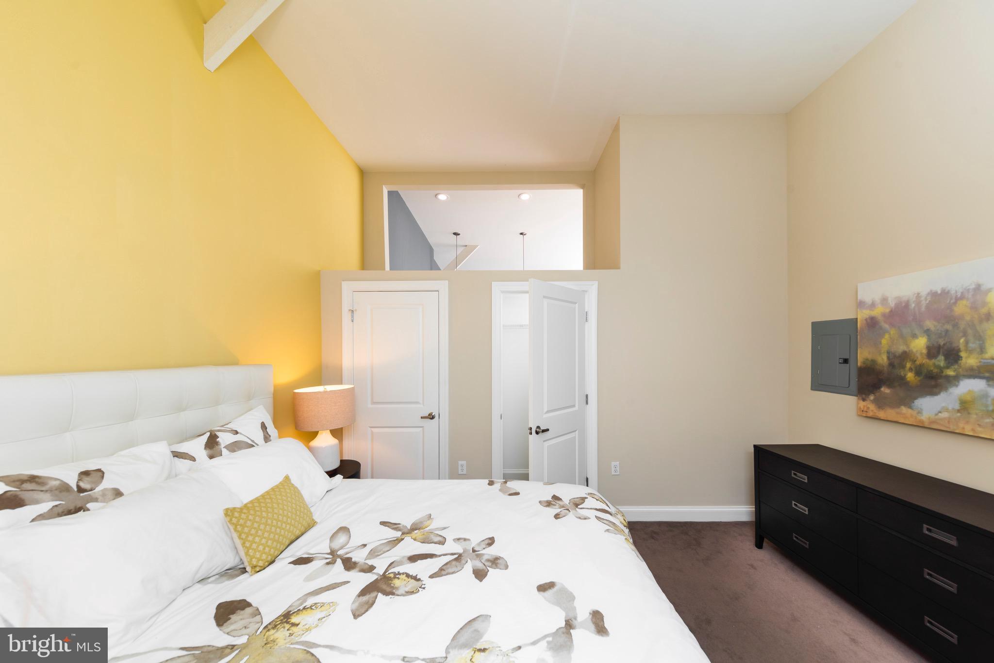 RIVERSIDE PARK - Residential Lease