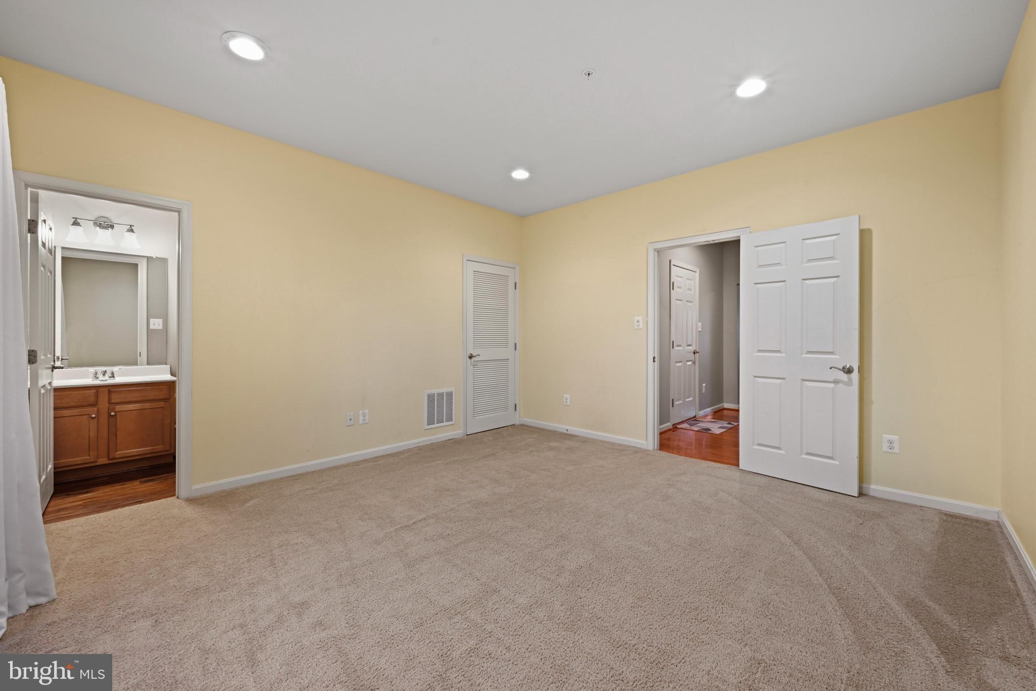 44574 RIVER OTTER DRIVE