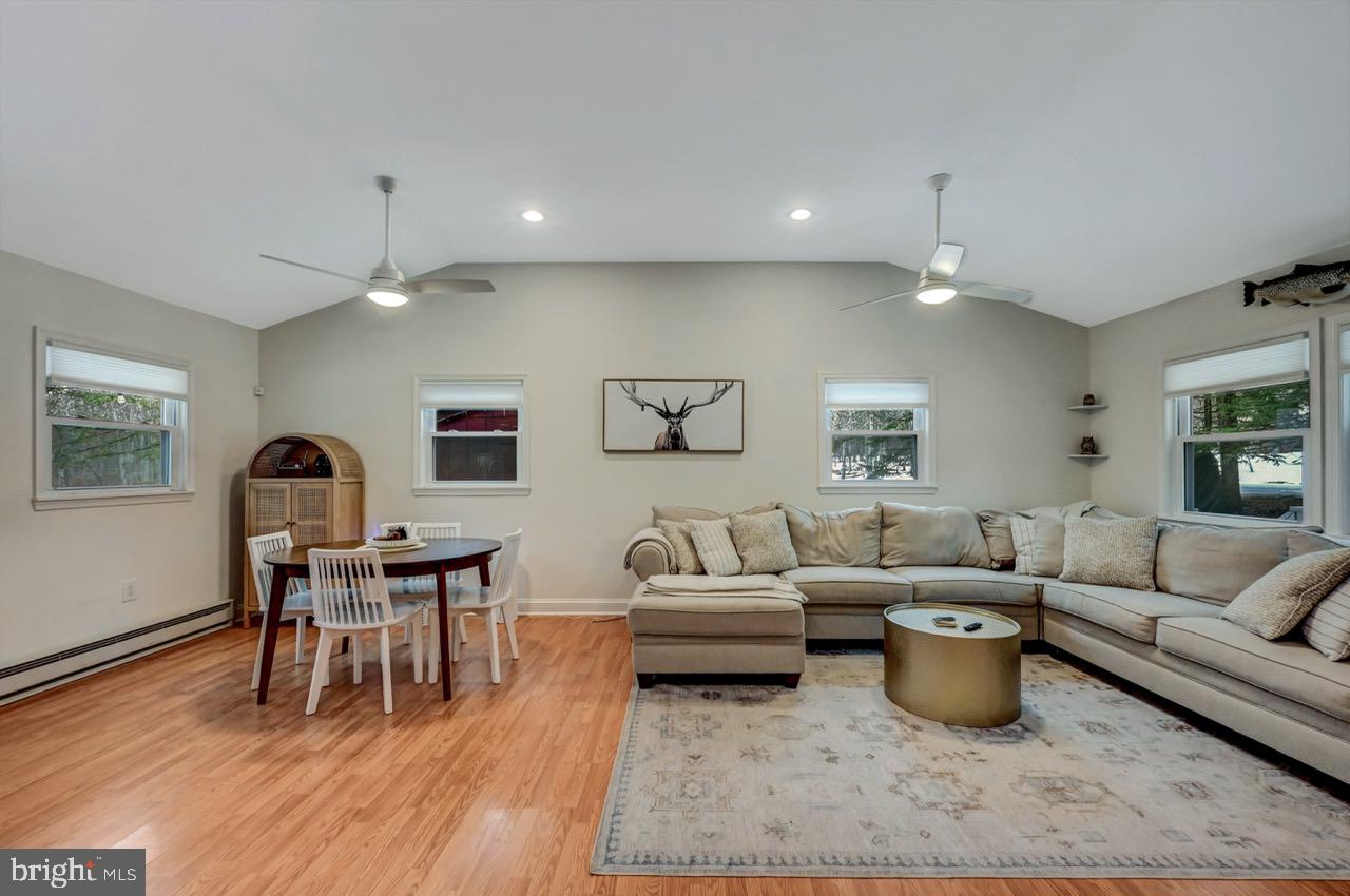 AROOWHEAD LAKE - Residential Lease