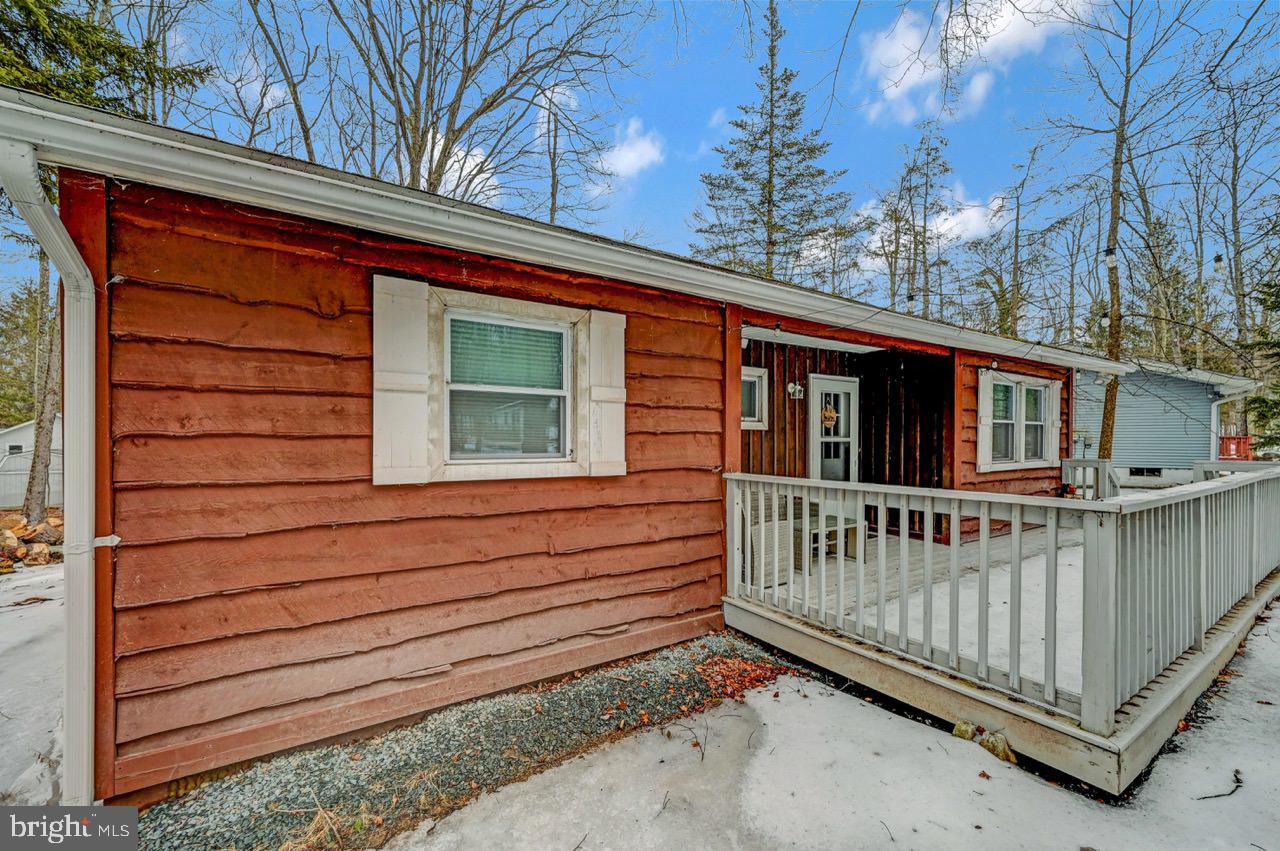 AROOWHEAD LAKE - Residential Lease