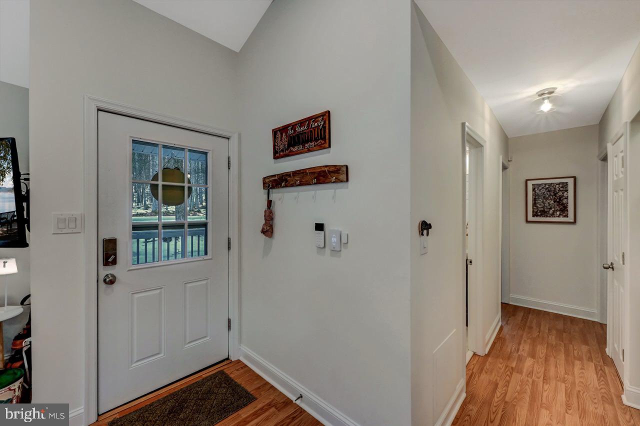 AROOWHEAD LAKE - Residential Lease