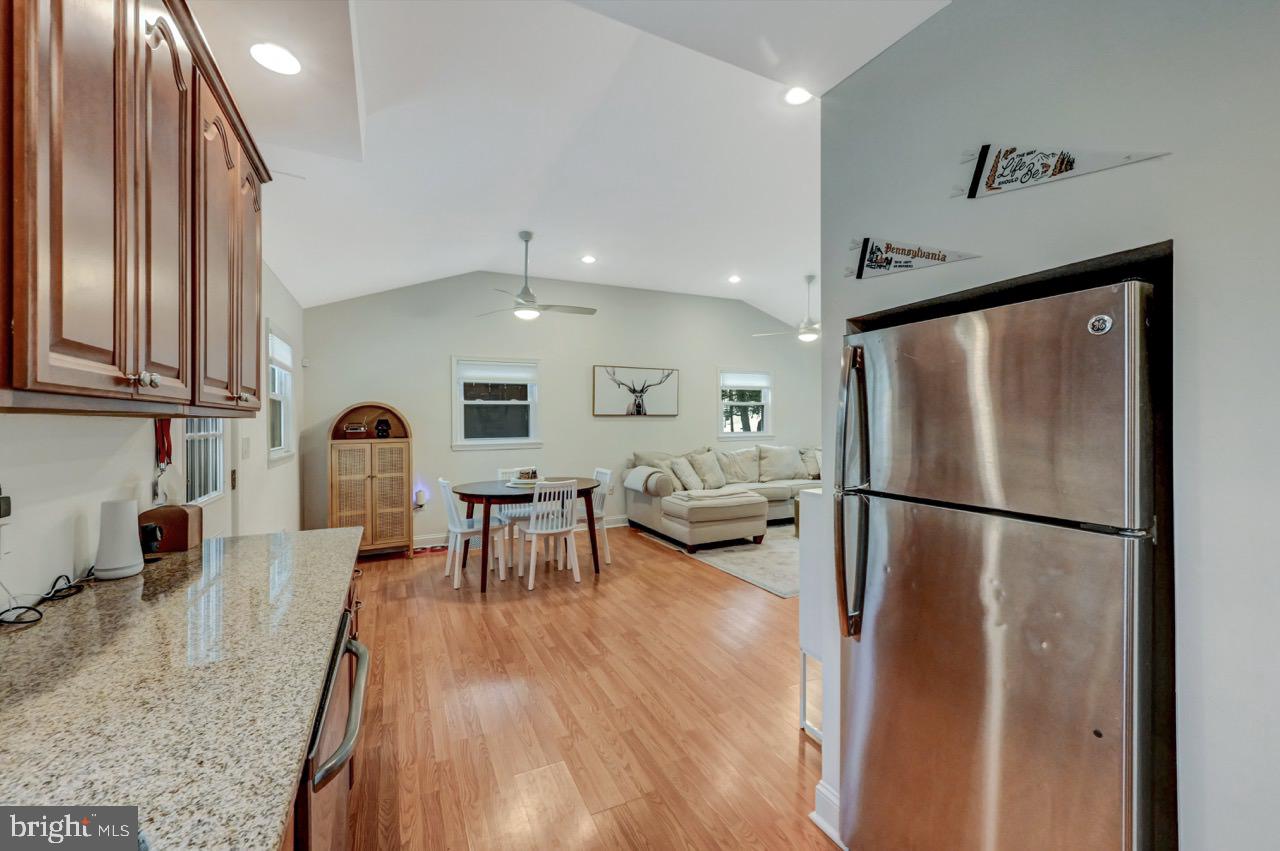 AROOWHEAD LAKE - Residential Lease