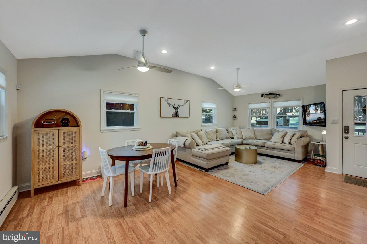 AROOWHEAD LAKE - Residential Lease