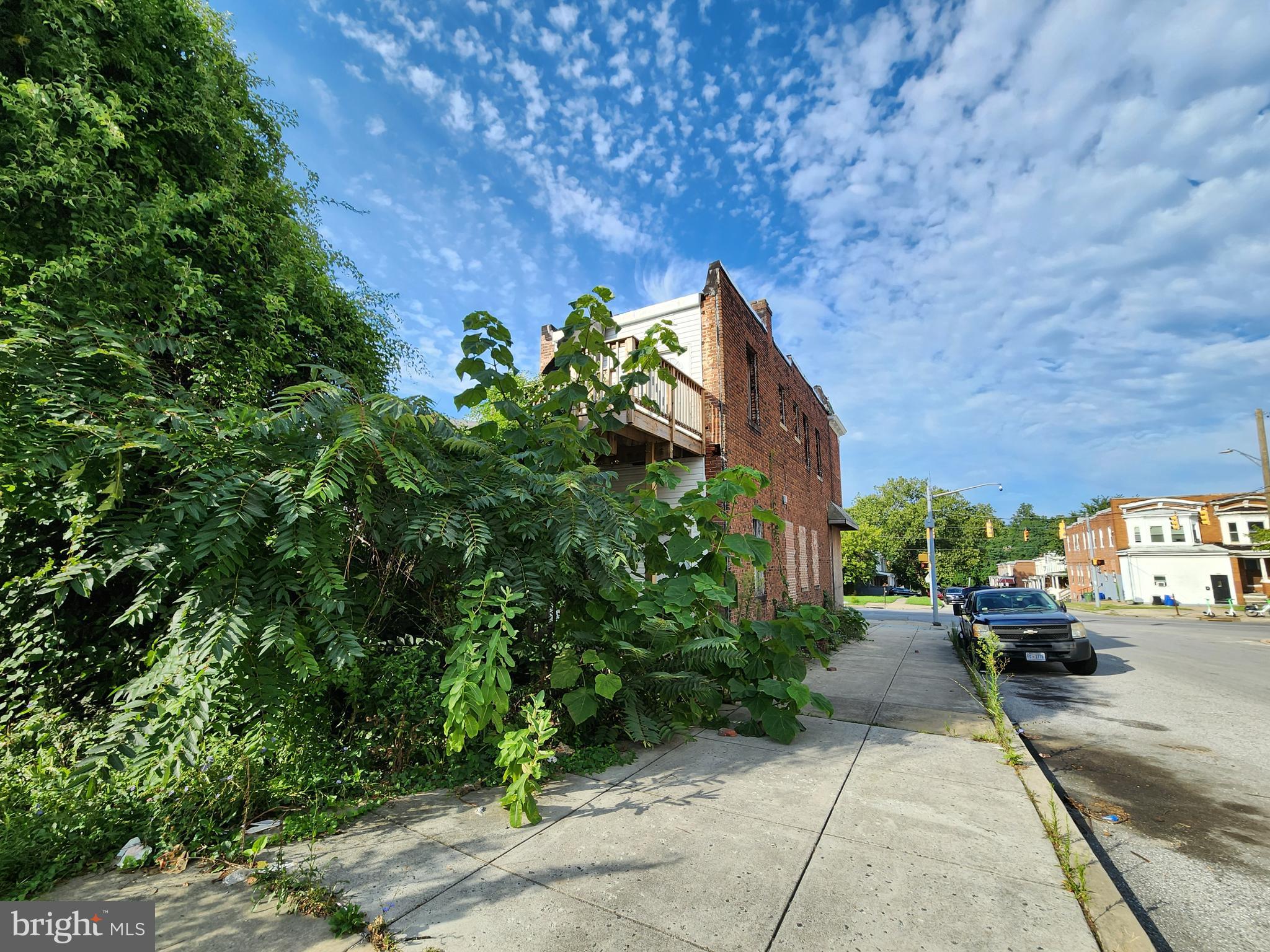 PARK CIRCLE - Residential