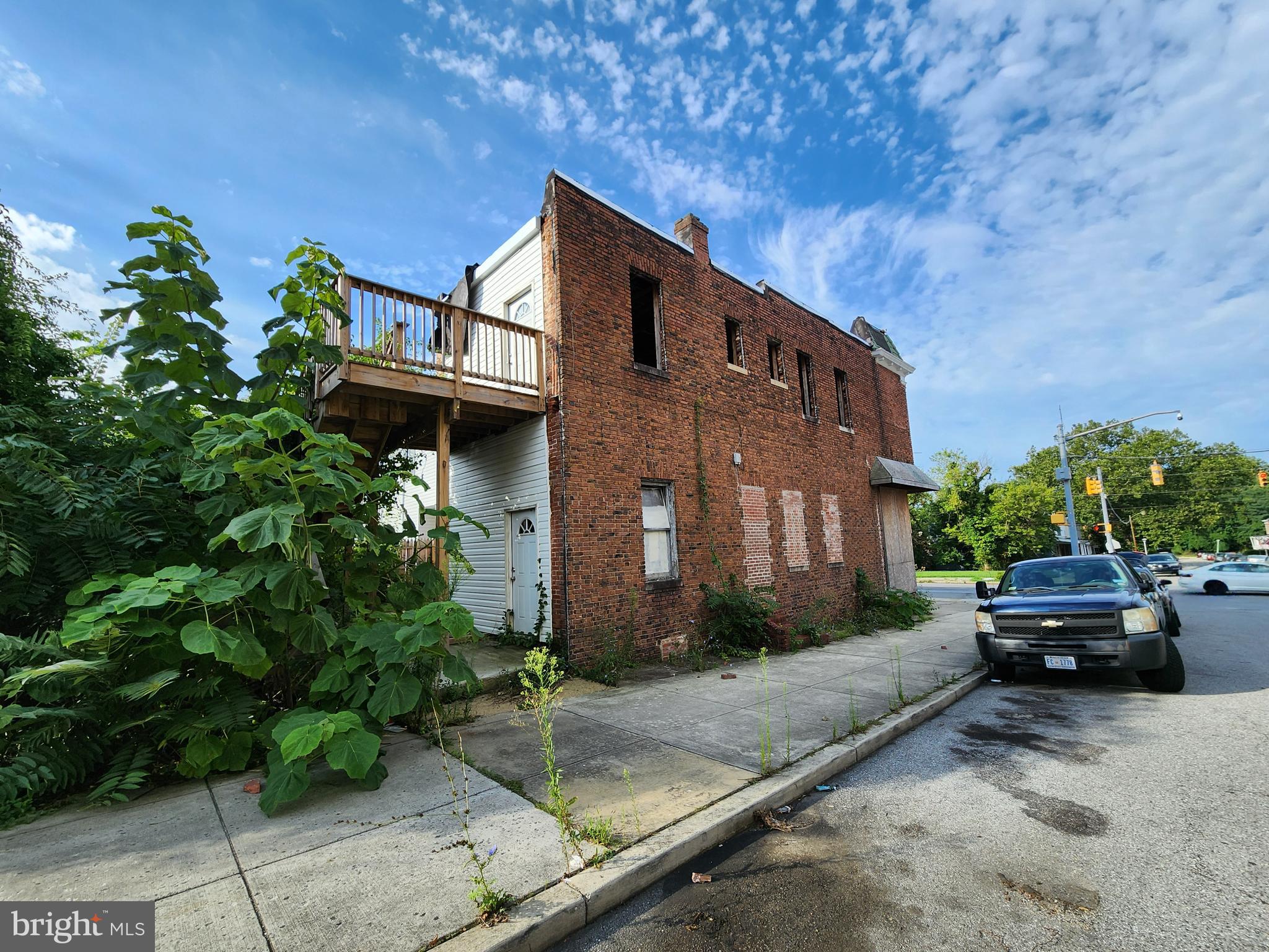 PARK CIRCLE - Residential