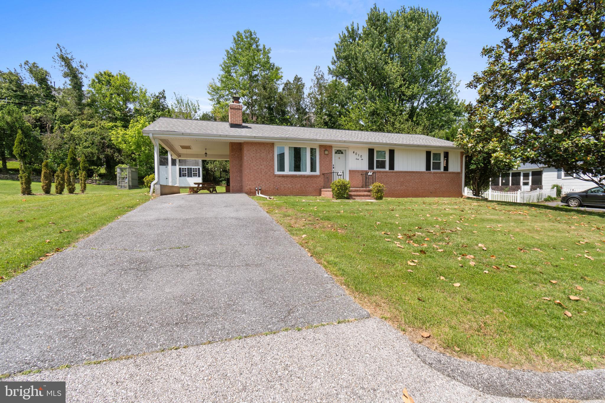 4010 OVERLOOK DRIVE