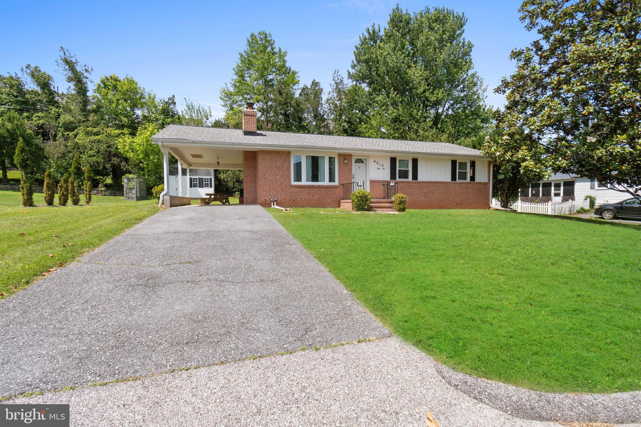 4010 OVERLOOK DRIVE