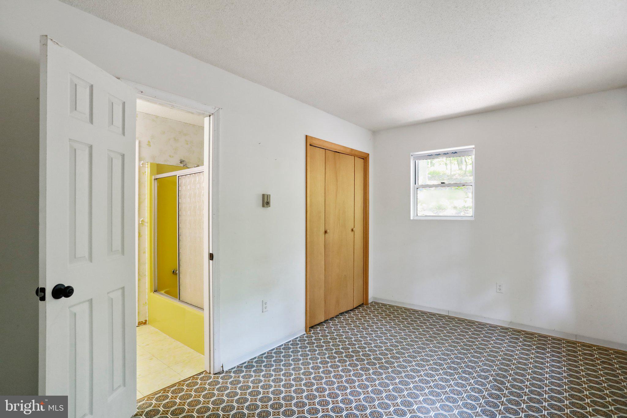 SPRING GAP - Residential