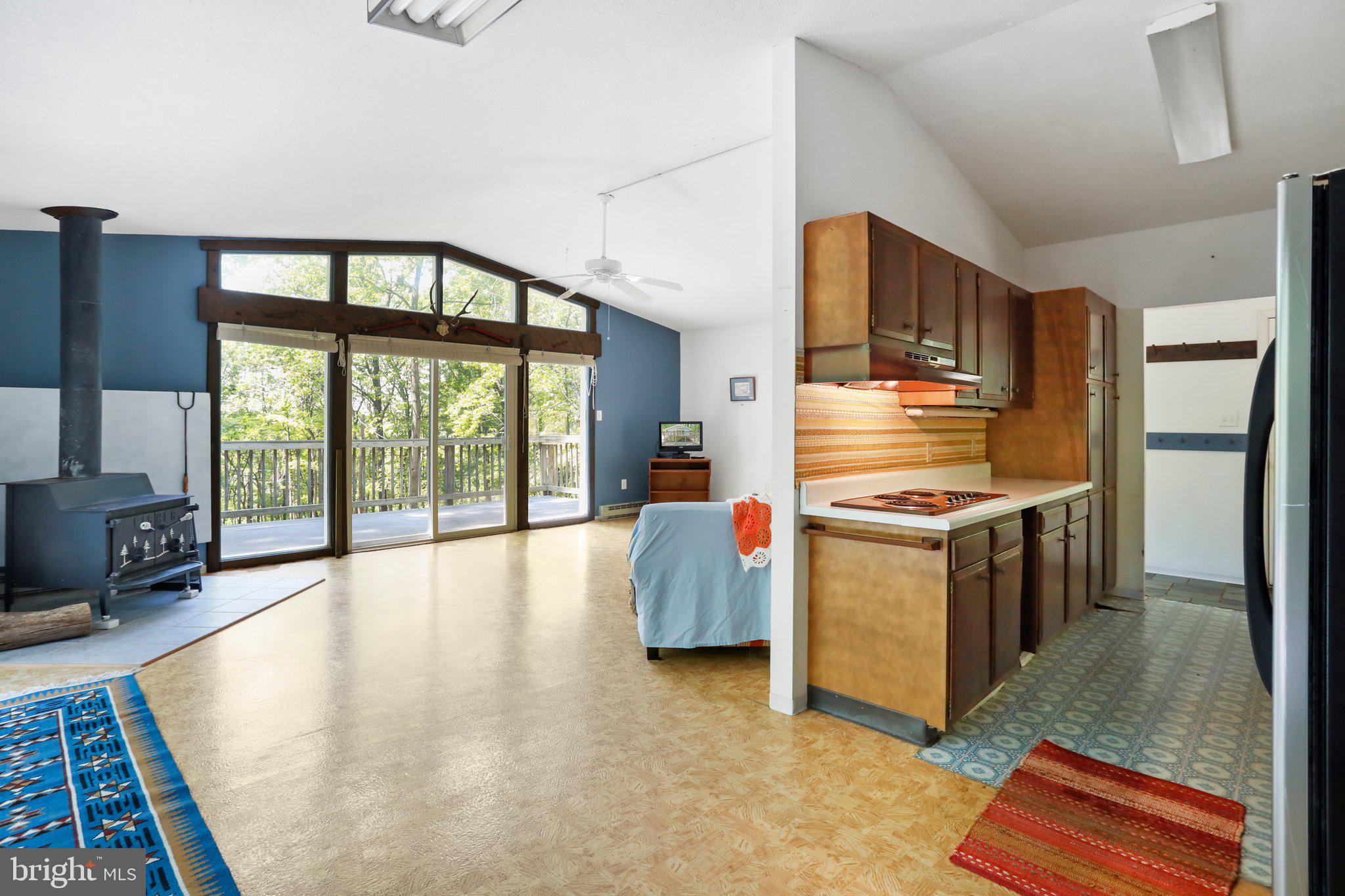 SPRING GAP - Residential