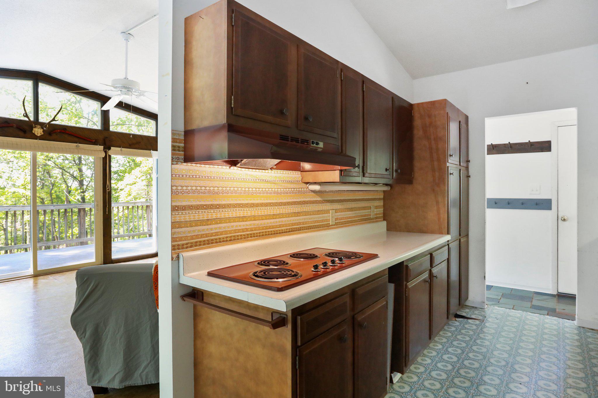 SPRING GAP - Residential