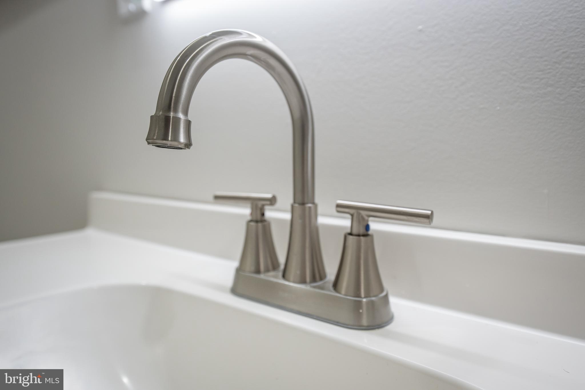 LOCUST POINT - Residential