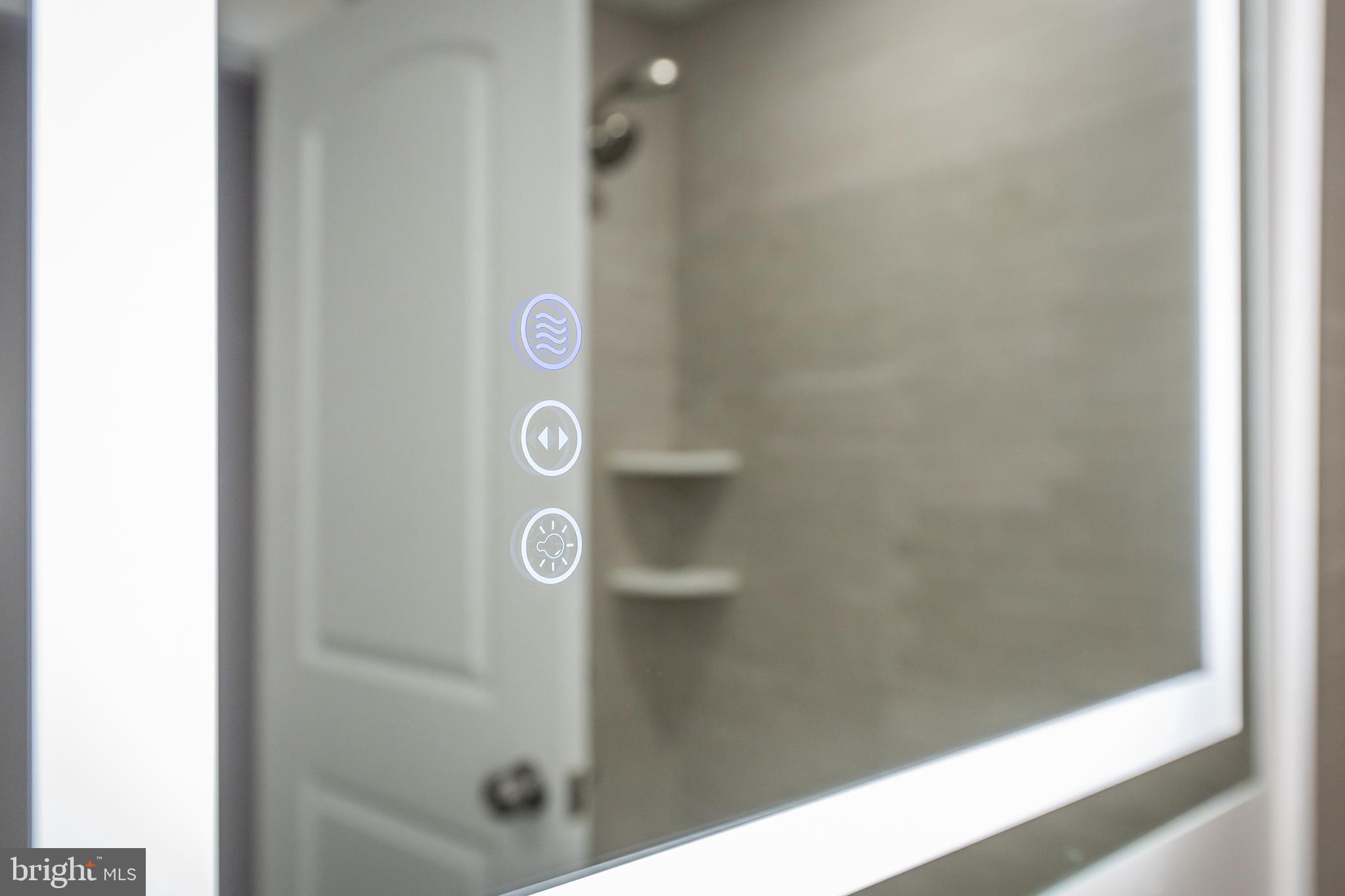 LOCUST POINT - Residential