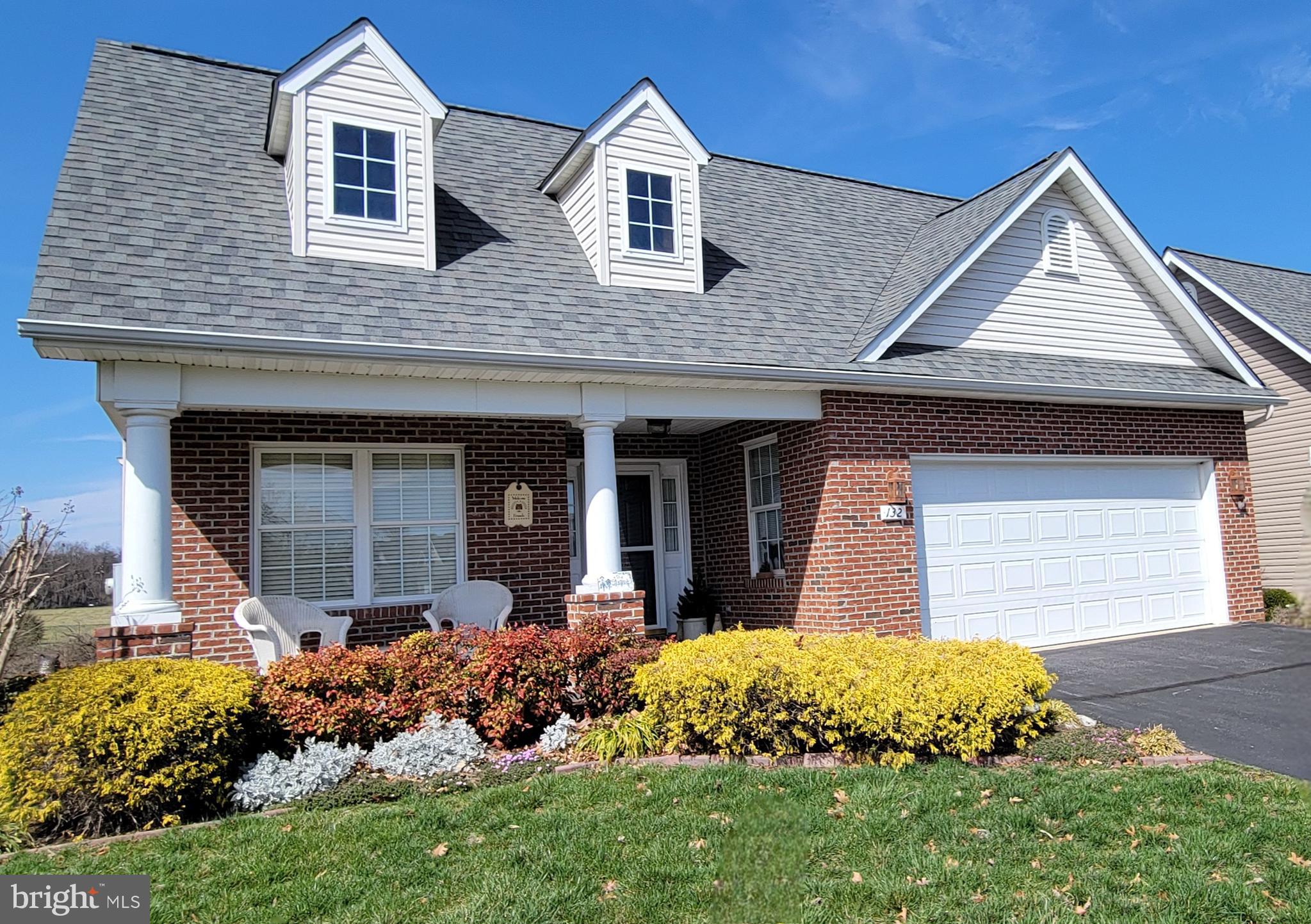 CROSS CREEK VILLAGE - Residential