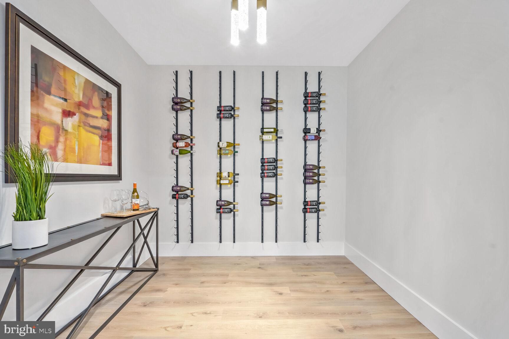 COUNTRY CLUB VILLAGE - Residential