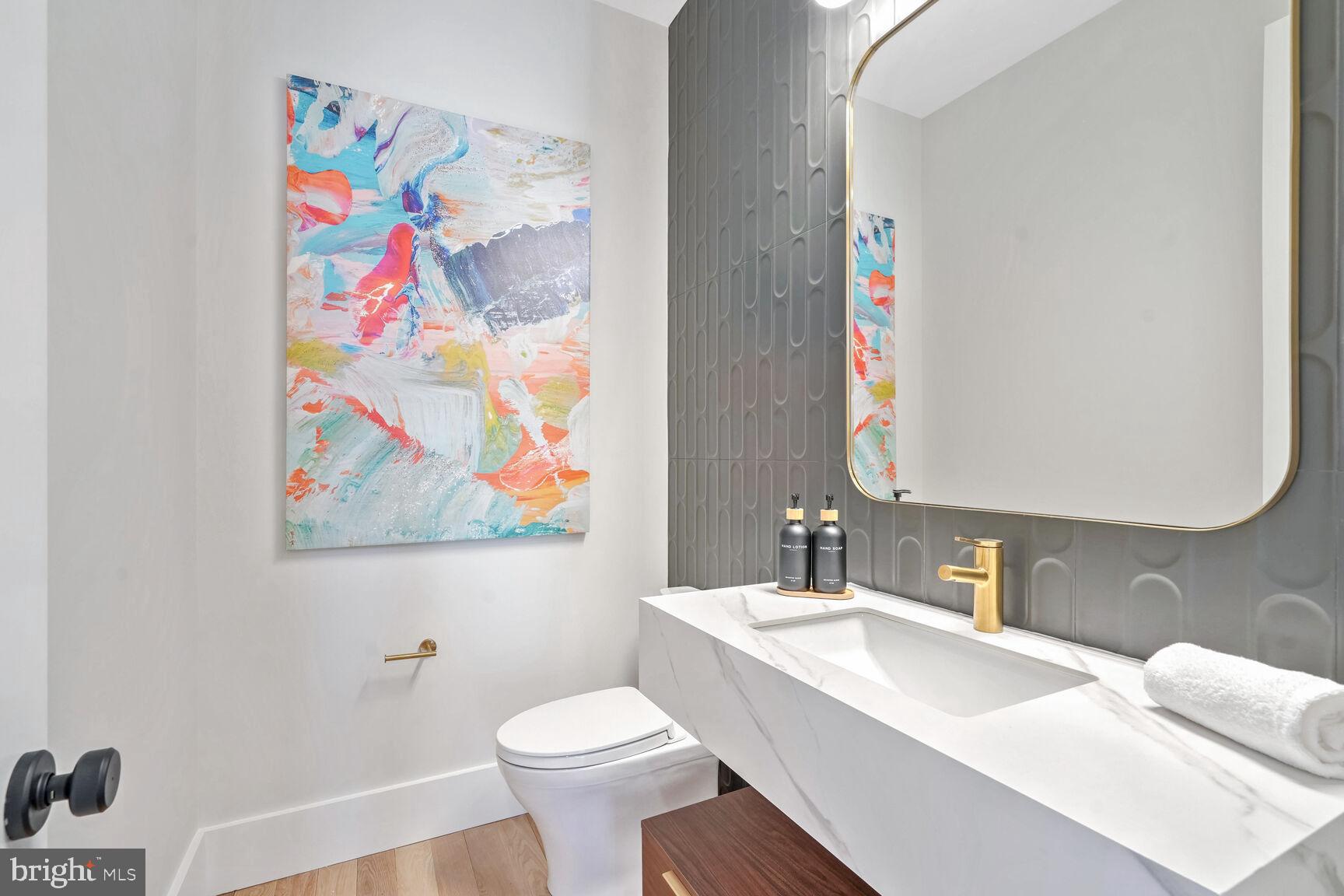 COUNTRY CLUB VILLAGE - Residential