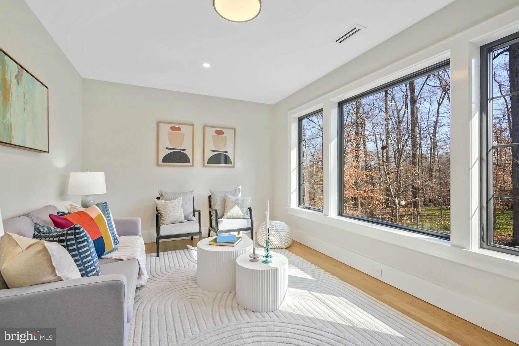 COUNTRY CLUB VILLAGE - Residential