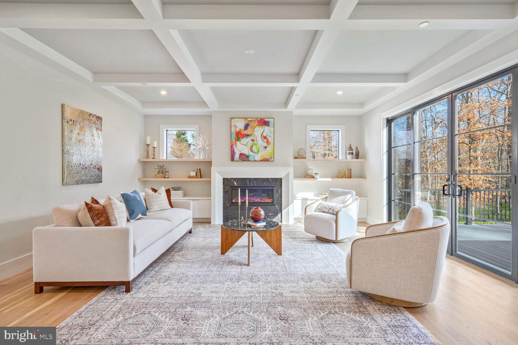 COUNTRY CLUB VILLAGE - Residential