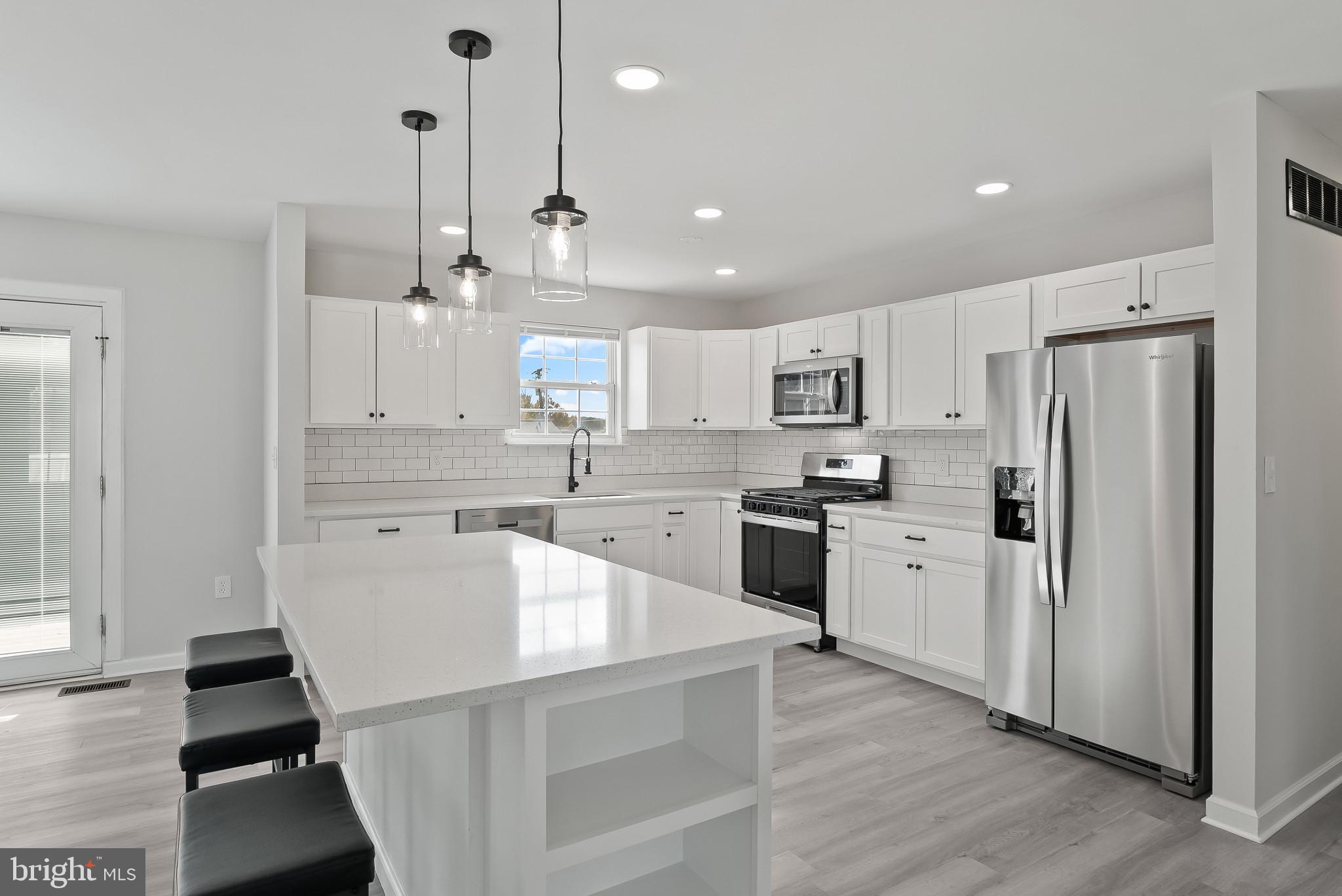 BALTIMORE HIGHLANDS - Residential