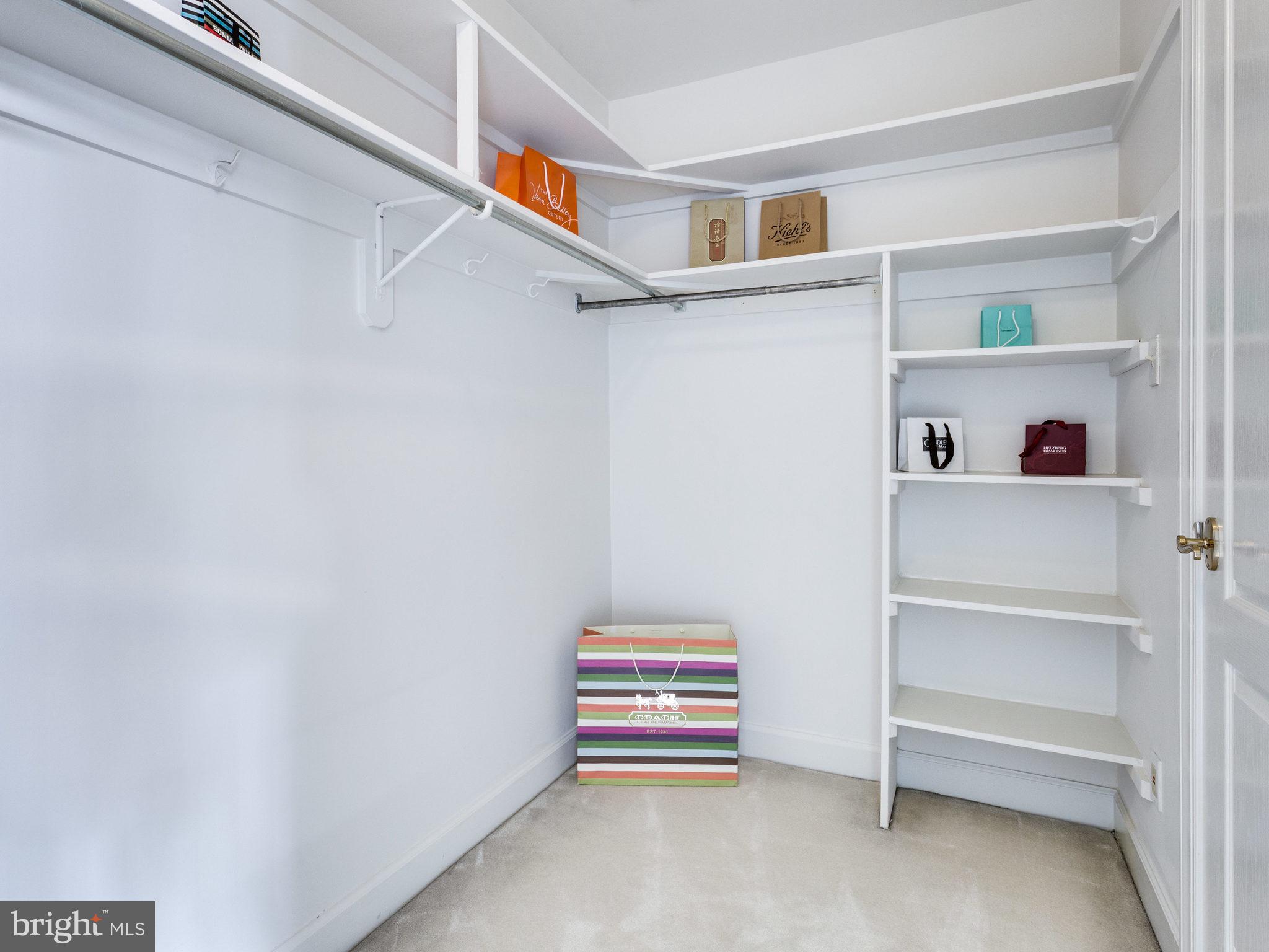 COLONIES OF MADRILLON - Residential Lease