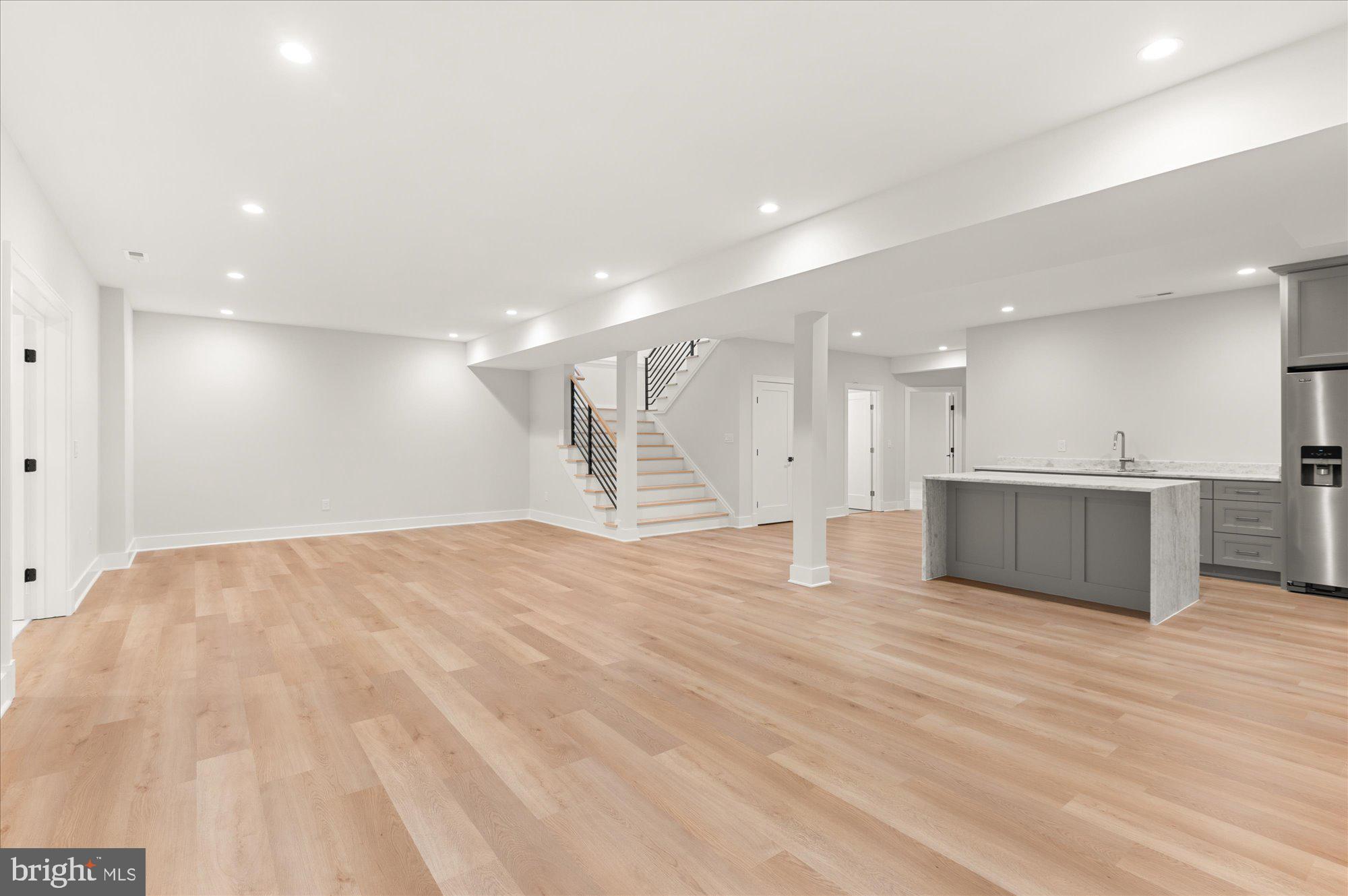 BROYHILL LANGLEY ESTATES - Residential