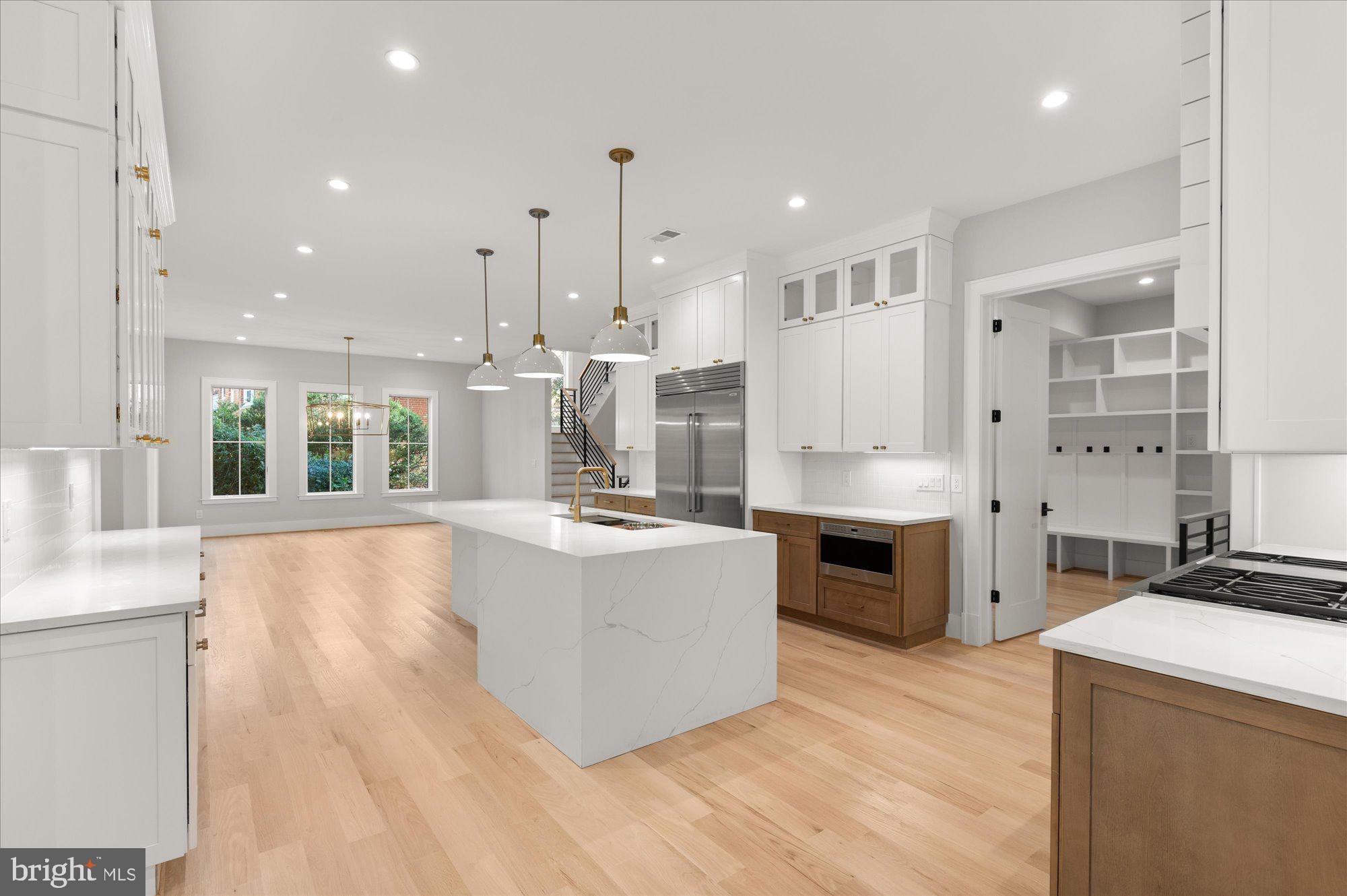 BROYHILL LANGLEY ESTATES - Residential