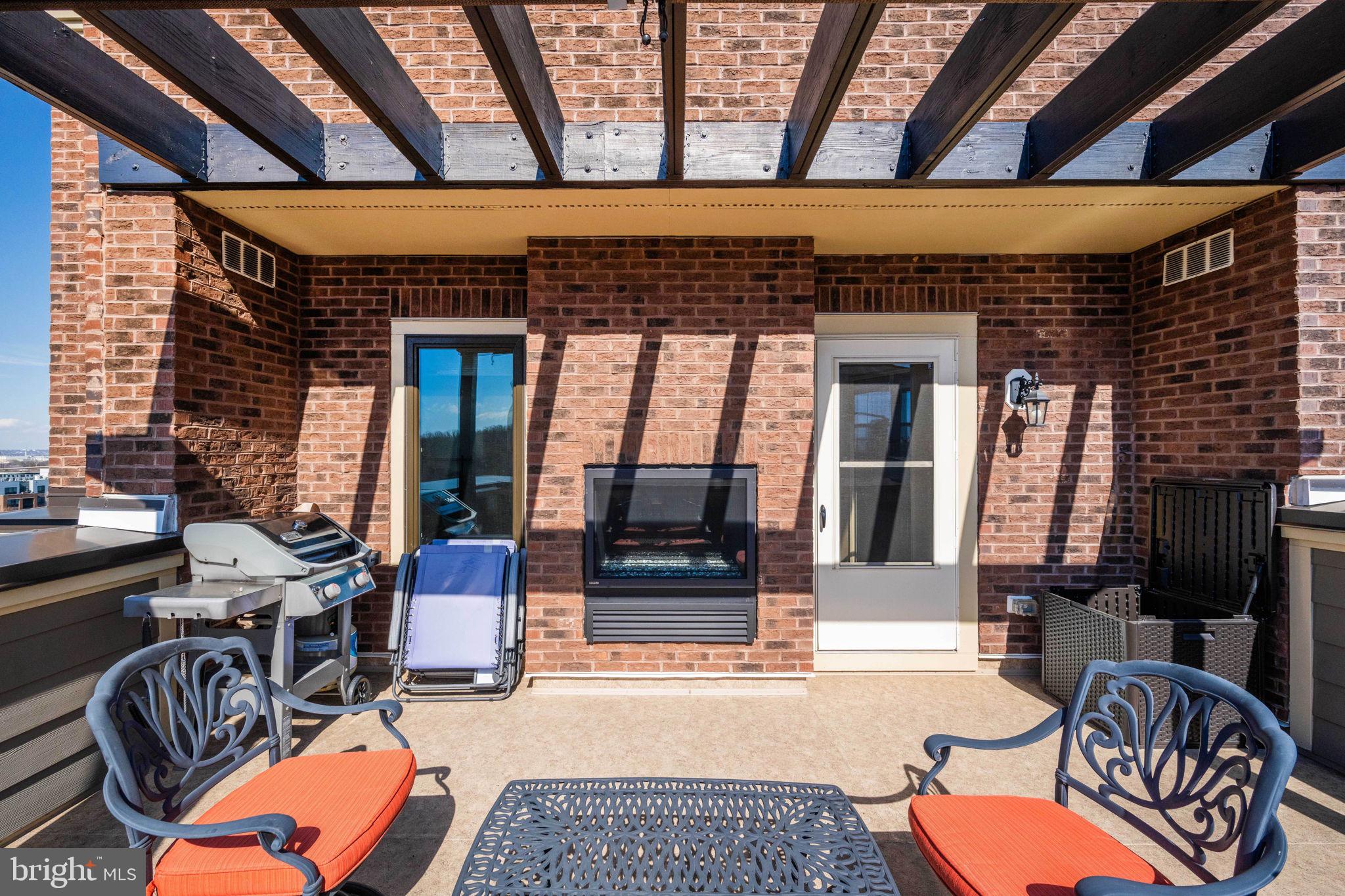 POTOMAC OVERLOOK - Residential