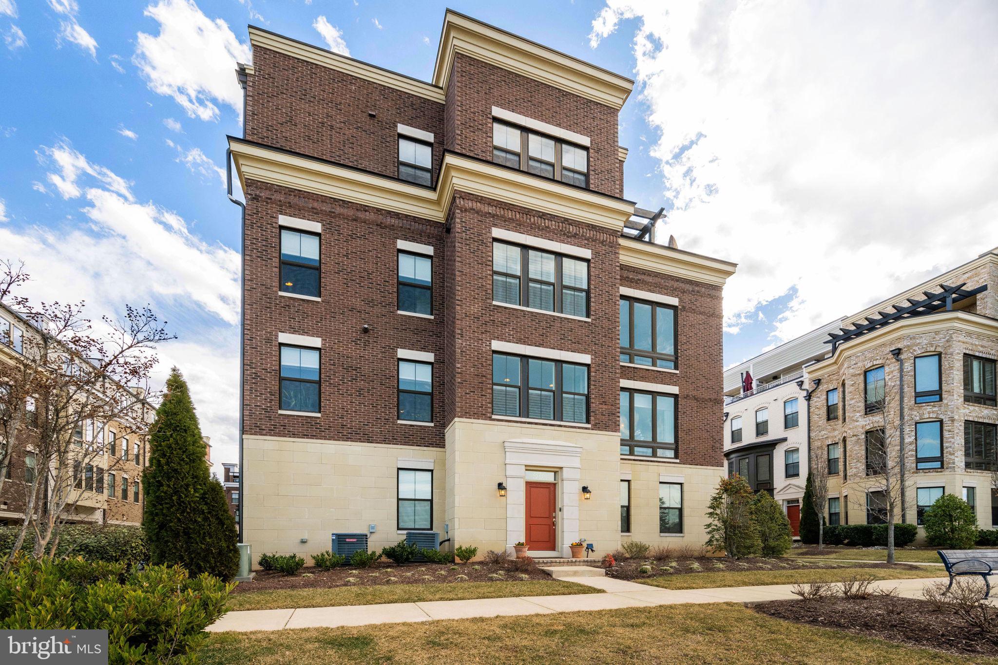 501 SILVER CLIPPER LANE