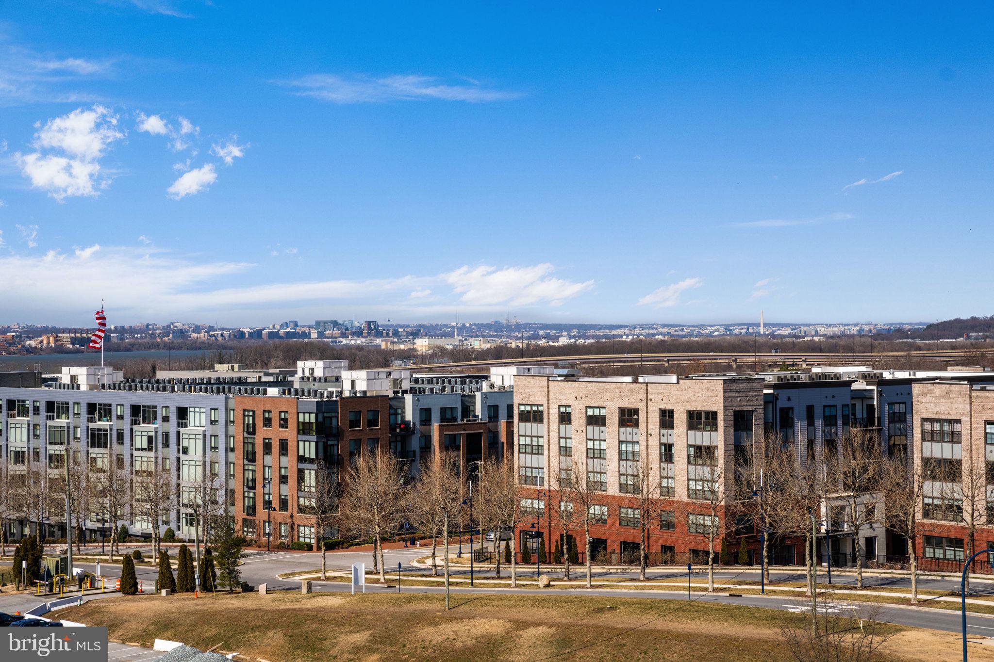 POTOMAC OVERLOOK - Residential