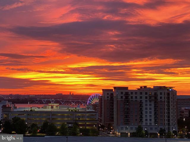 POTOMAC OVERLOOK - Residential