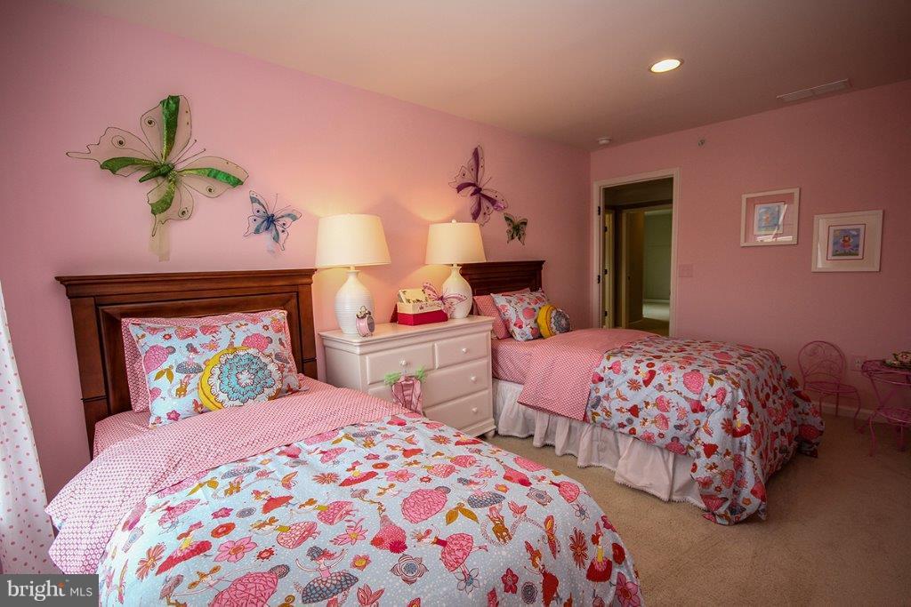 LEGACY AT FALLSTON COMMONS - Residential