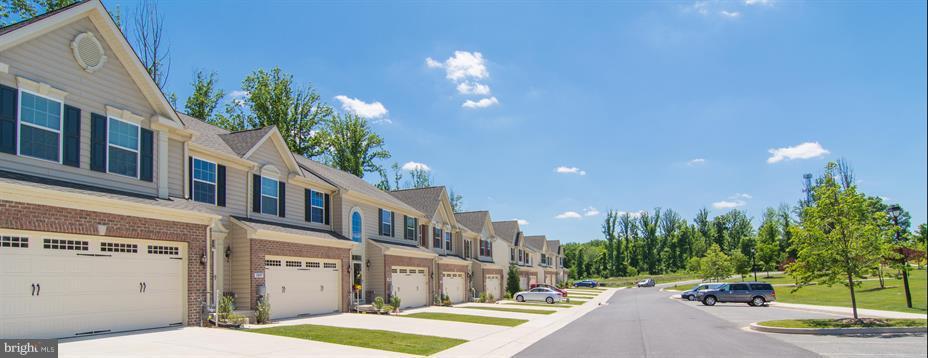 LEGACY AT FALLSTON COMMONS - Residential