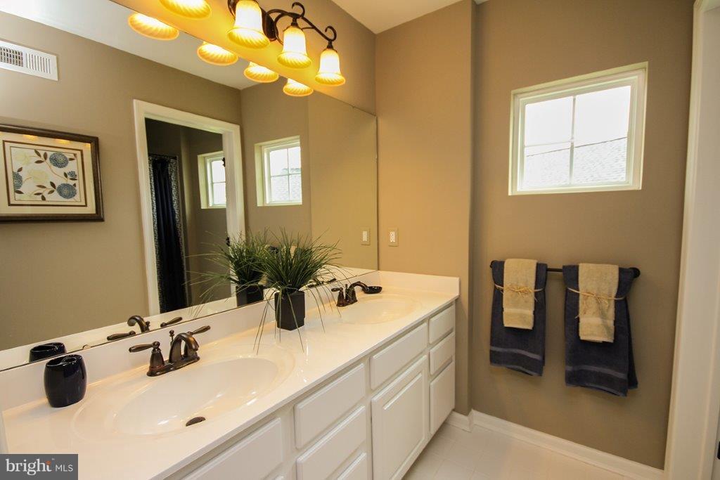 LEGACY AT FALLSTON COMMONS - Residential