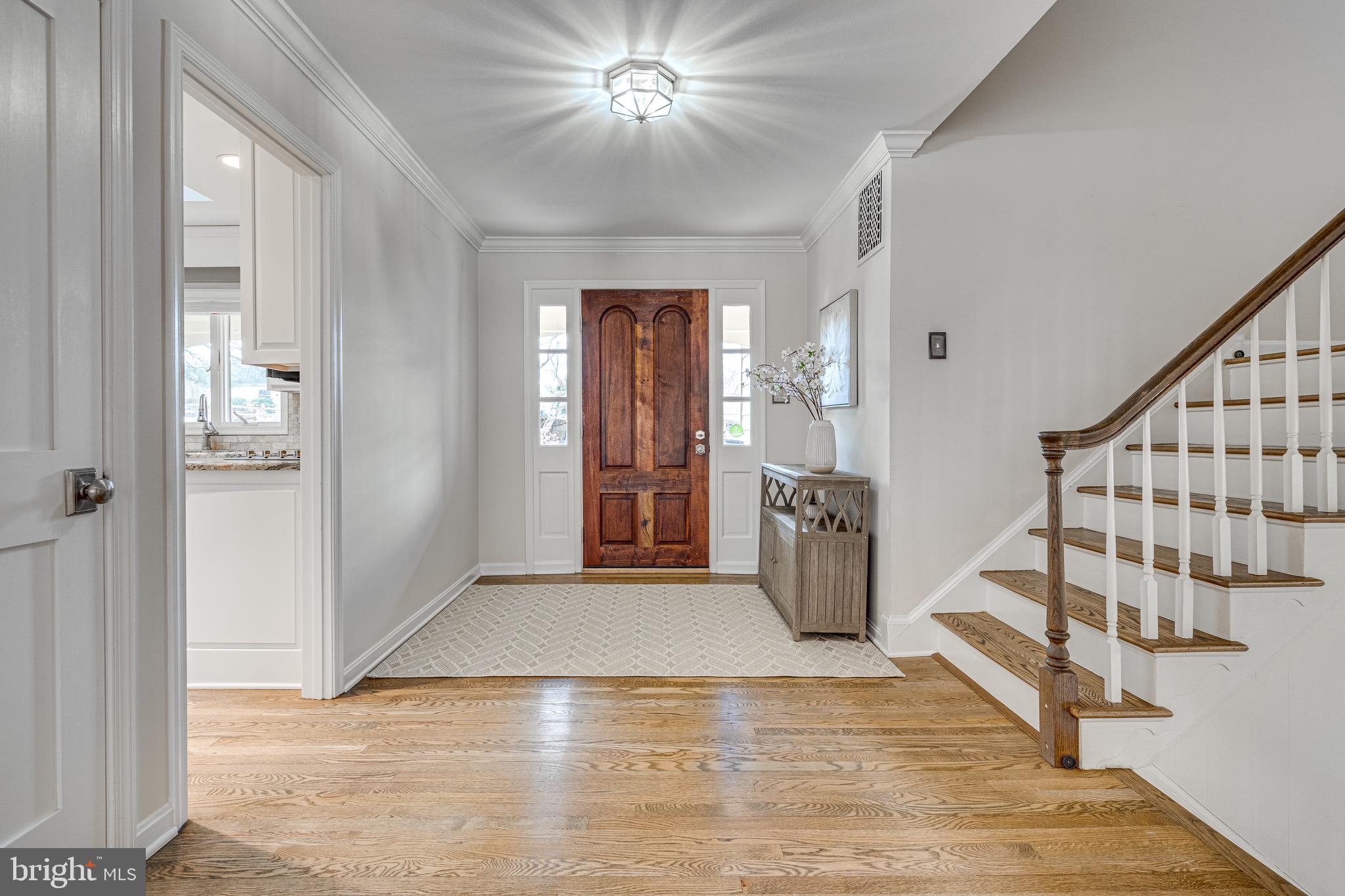 SHOUSE VILLAGE - Residential