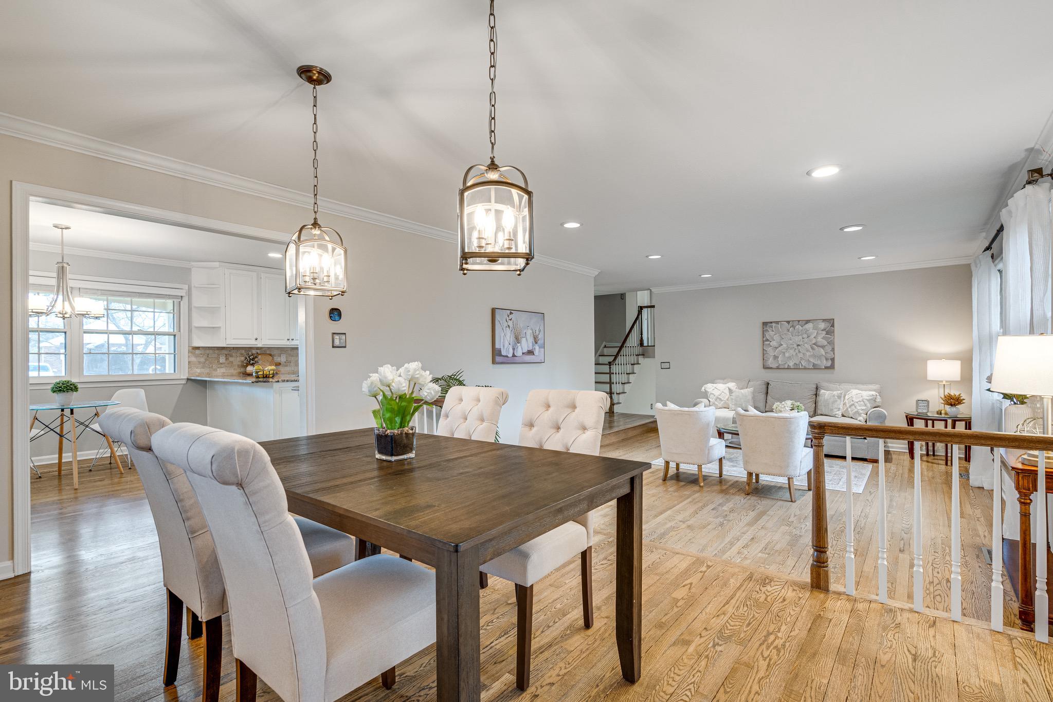 SHOUSE VILLAGE - Residential