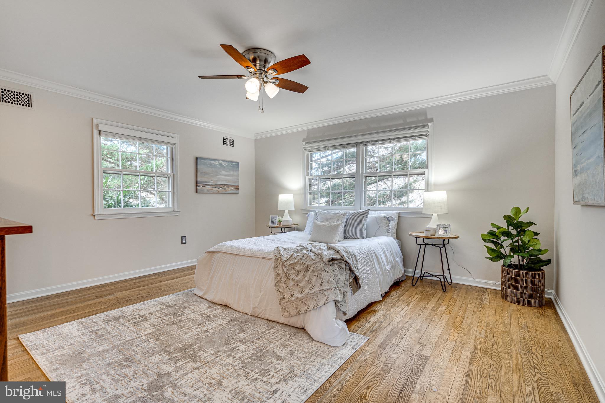 SHOUSE VILLAGE - Residential