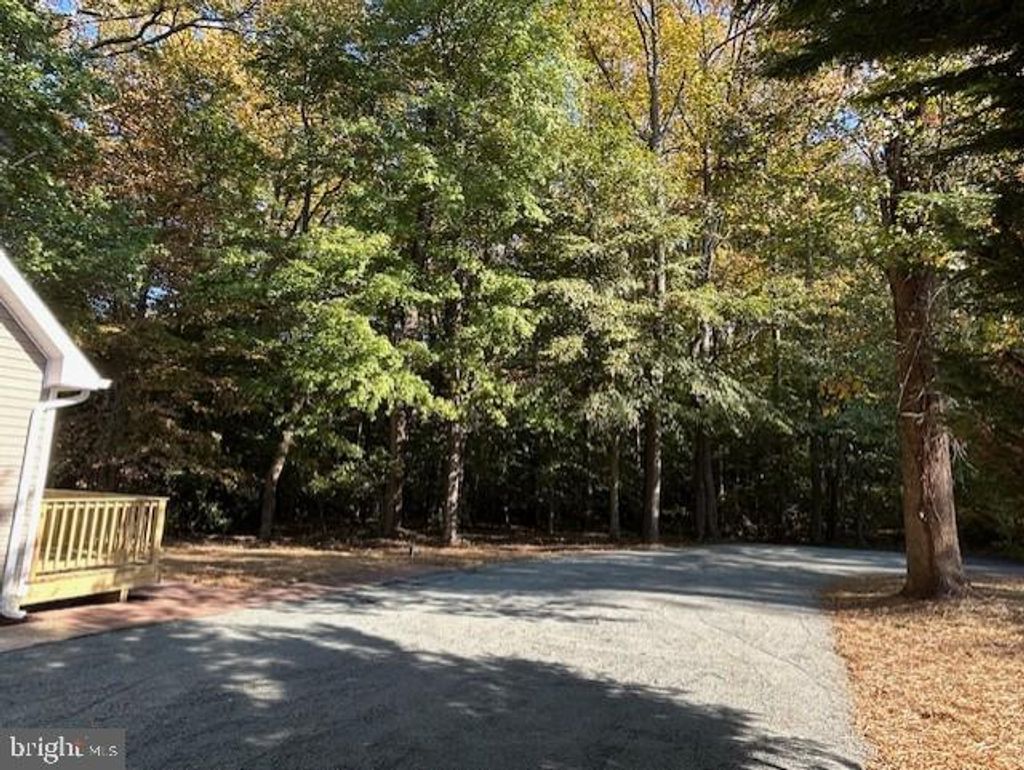 Photo of 213 Slippery Hill Ln, QUEENSTOWN, MD 21658 (MLS # MDQA2014952)