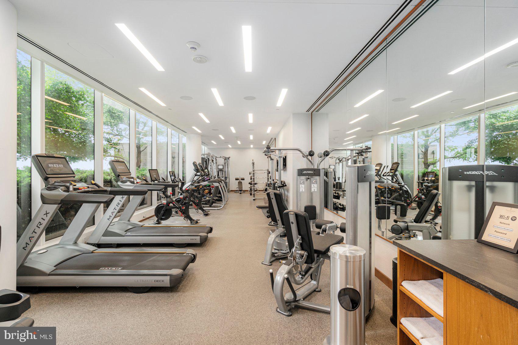 FOUR SEASONS PRIVATE RESIDENCES - Residential Lease