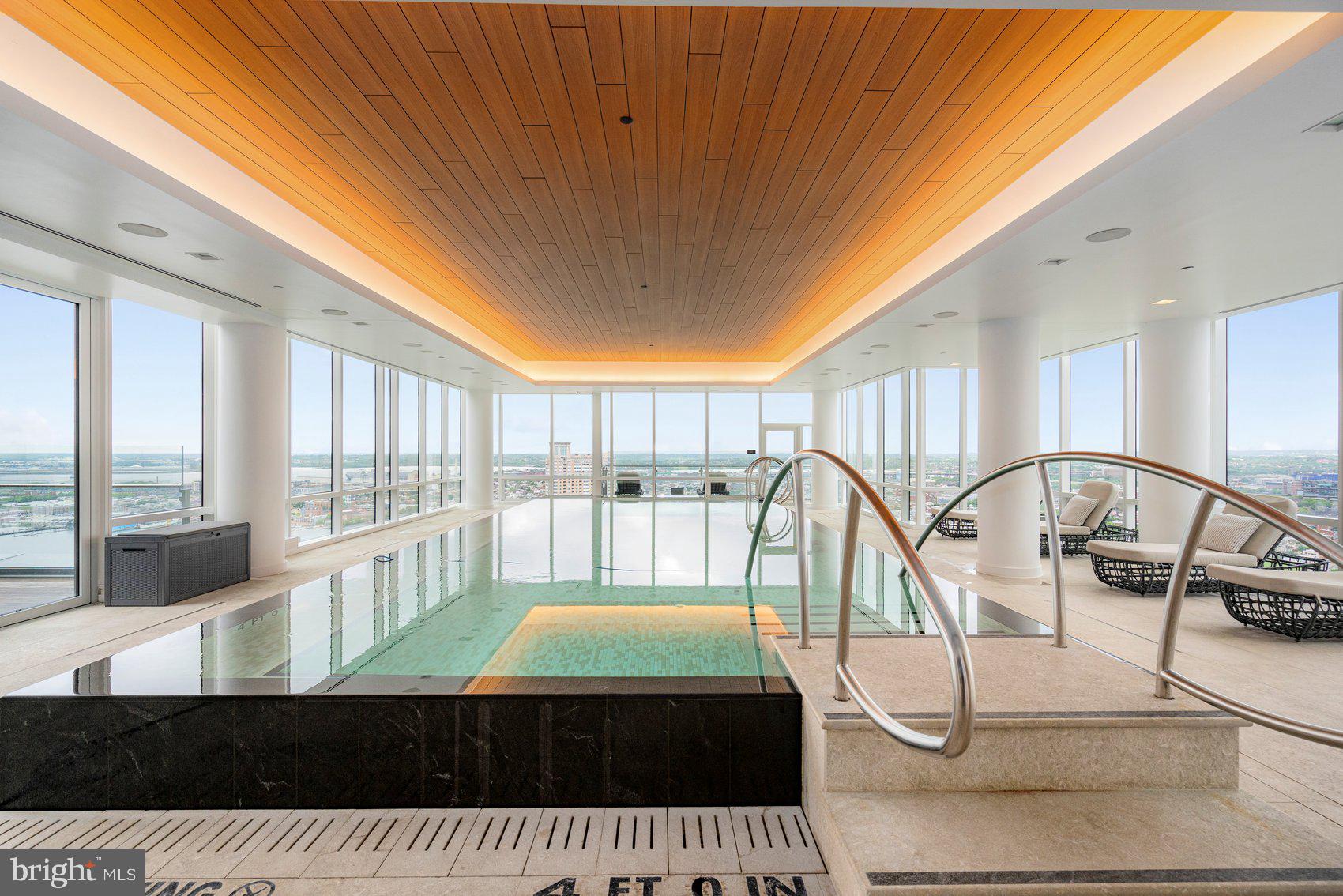 FOUR SEASONS PRIVATE RESIDENCES - Residential Lease