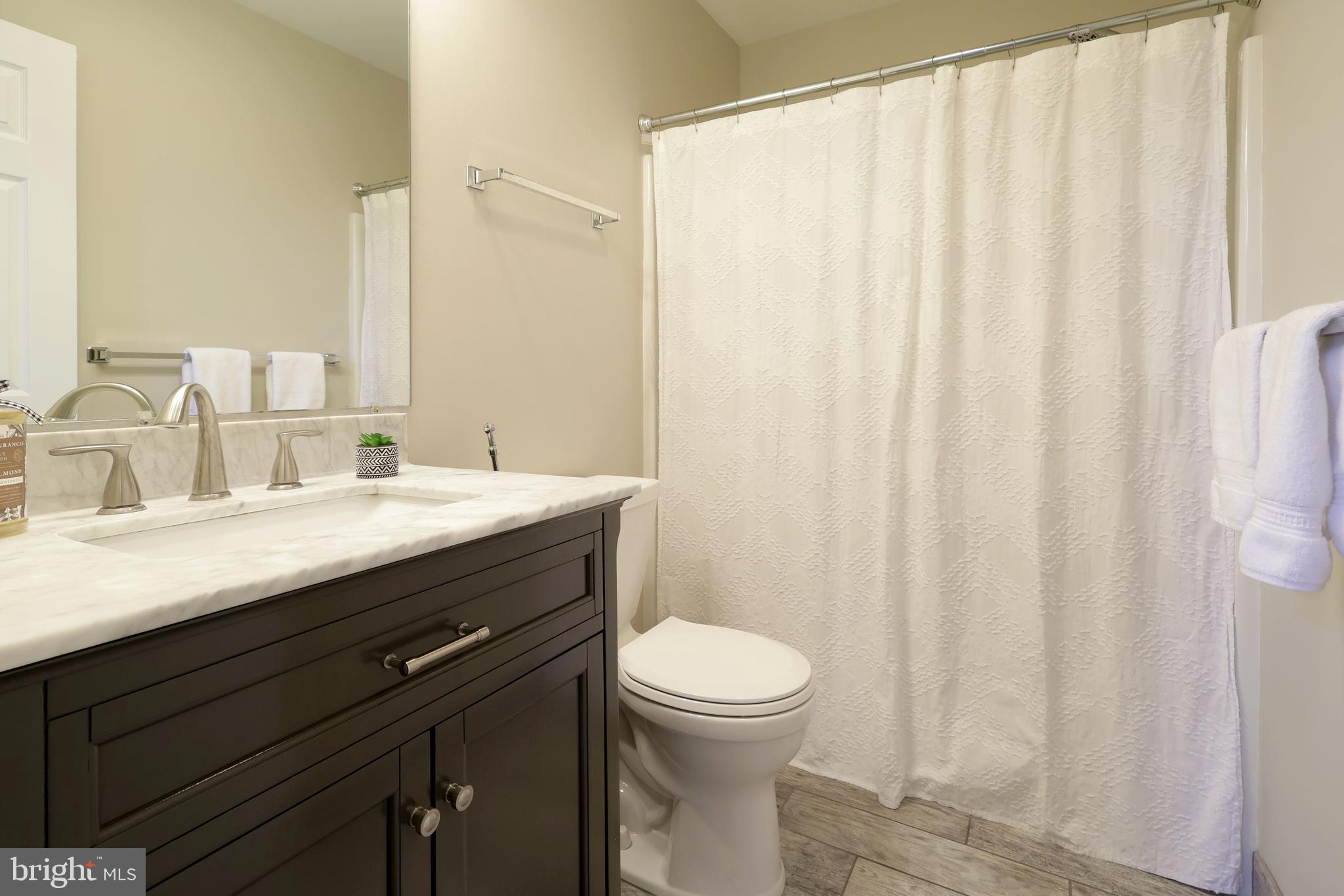 GREENLEAF MANOR - Residential