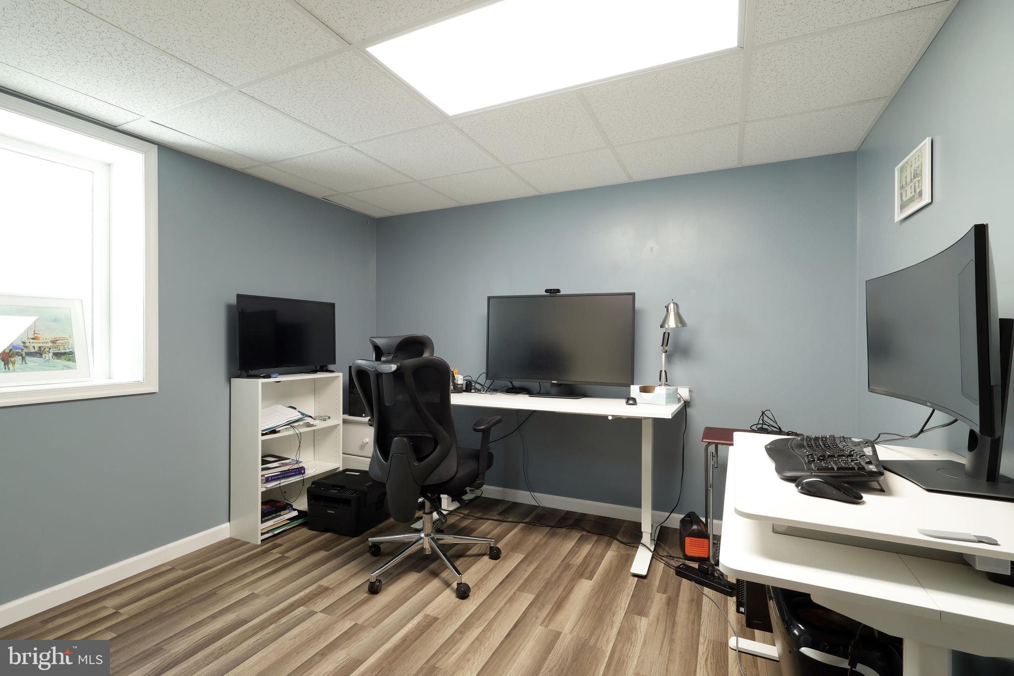 GREENLEAF MANOR - Residential