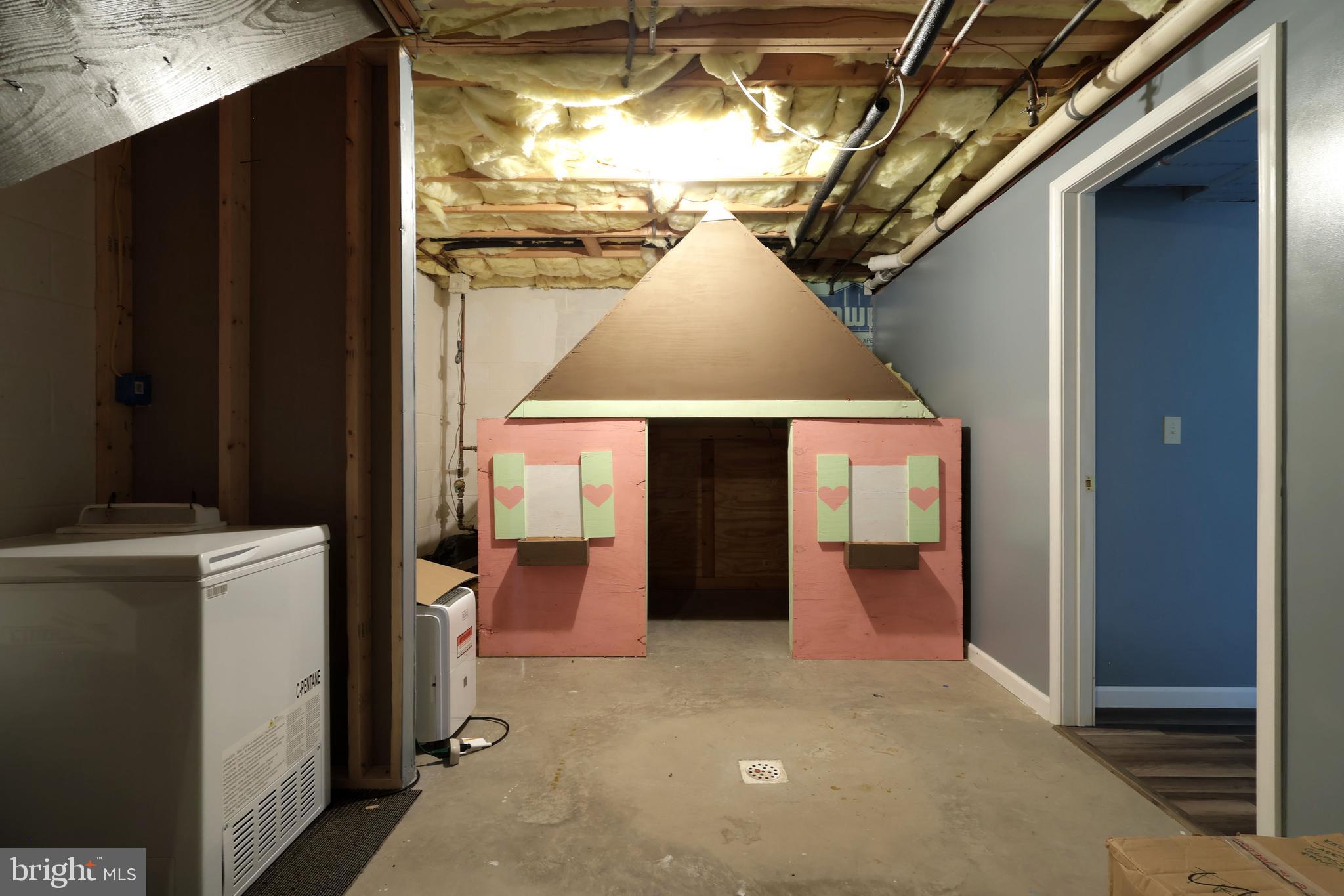 GREENLEAF MANOR - Residential