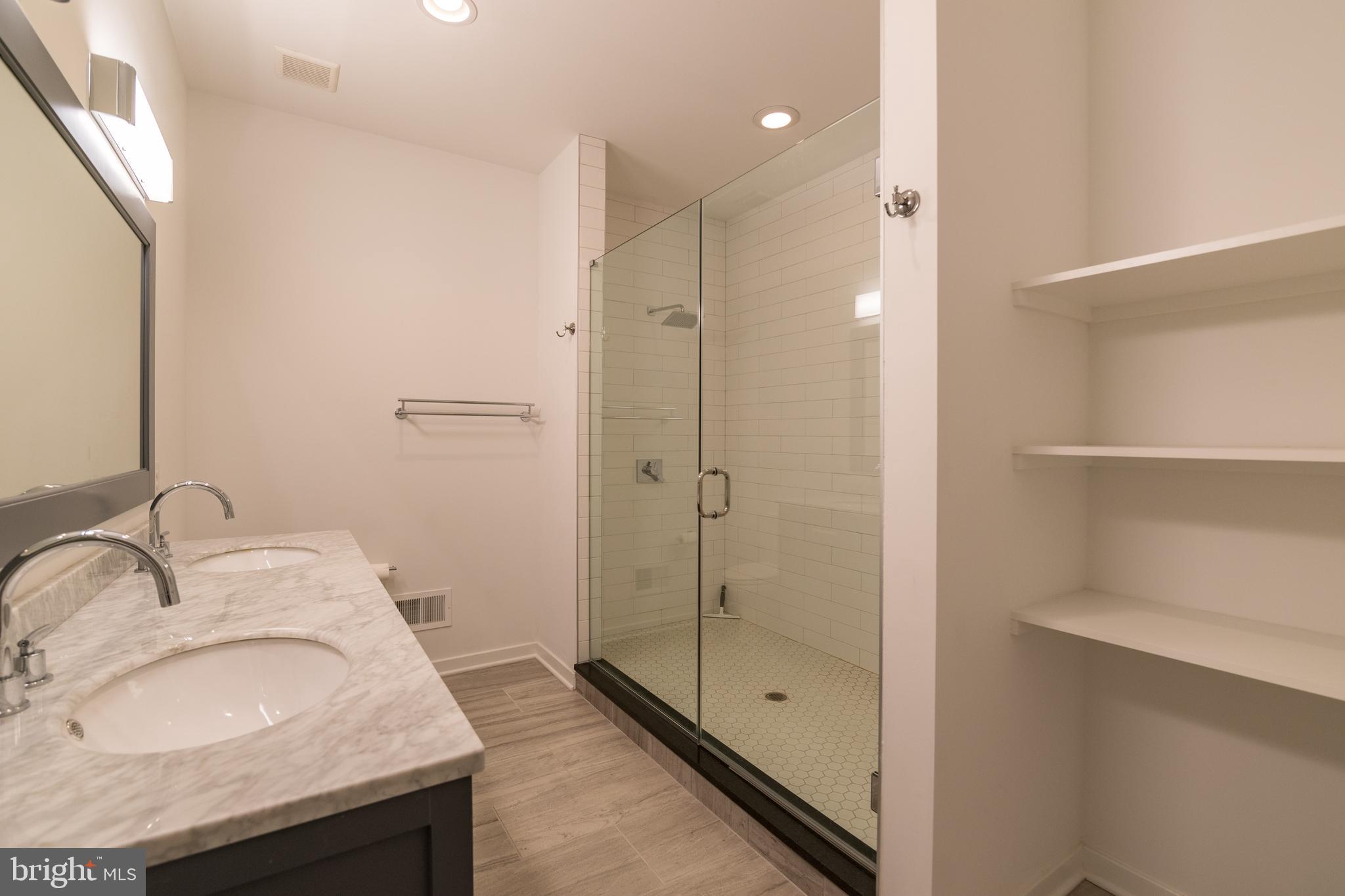 BREWERYTOWN - Residential Lease