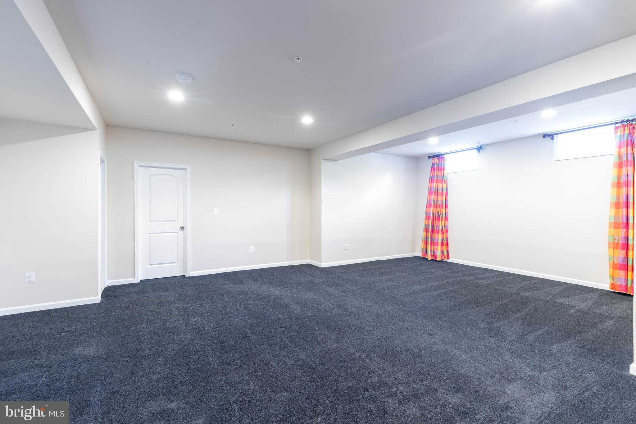 PERRY HALL - Residential Lease