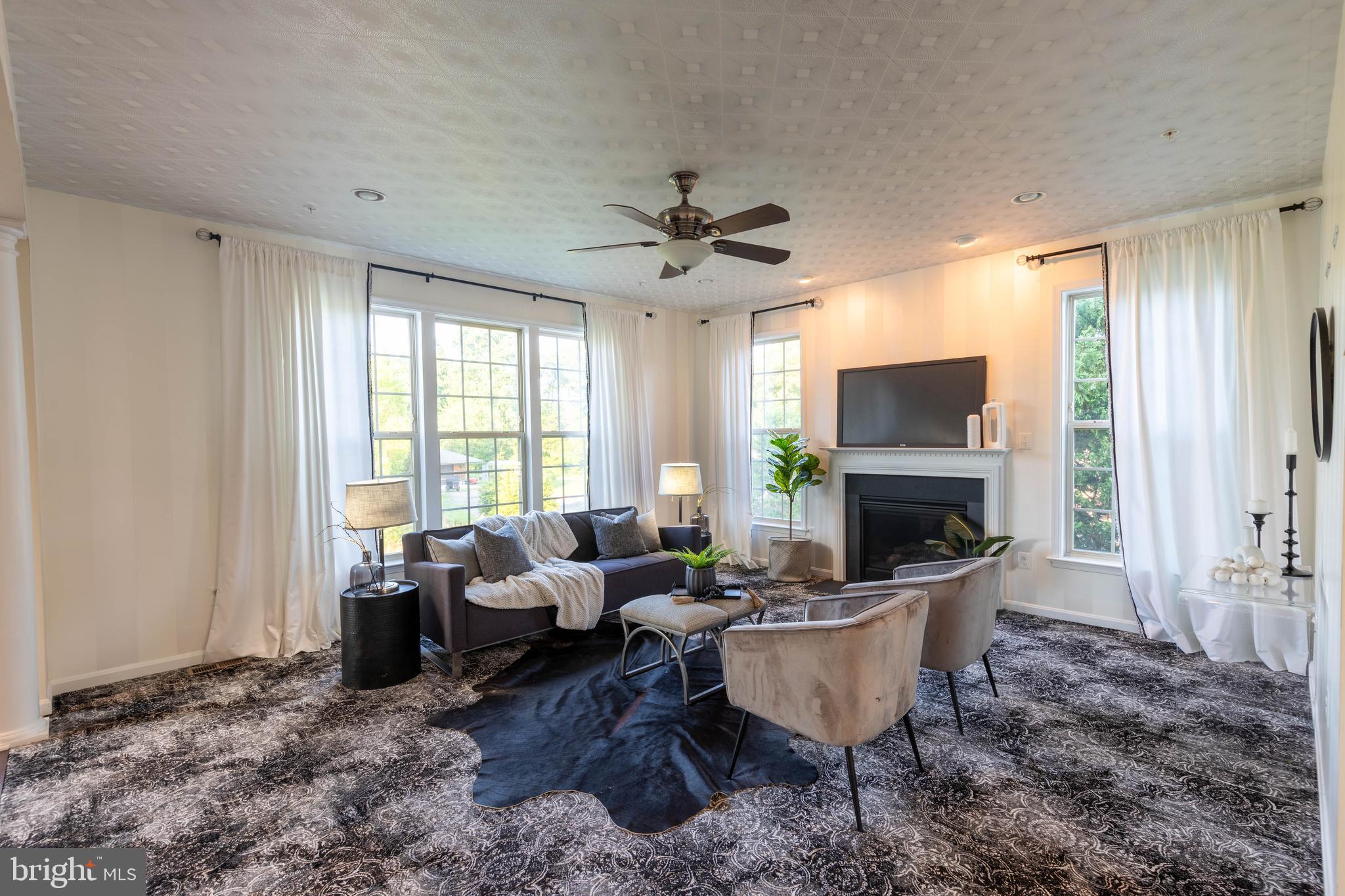 PERRY HALL - Residential Lease