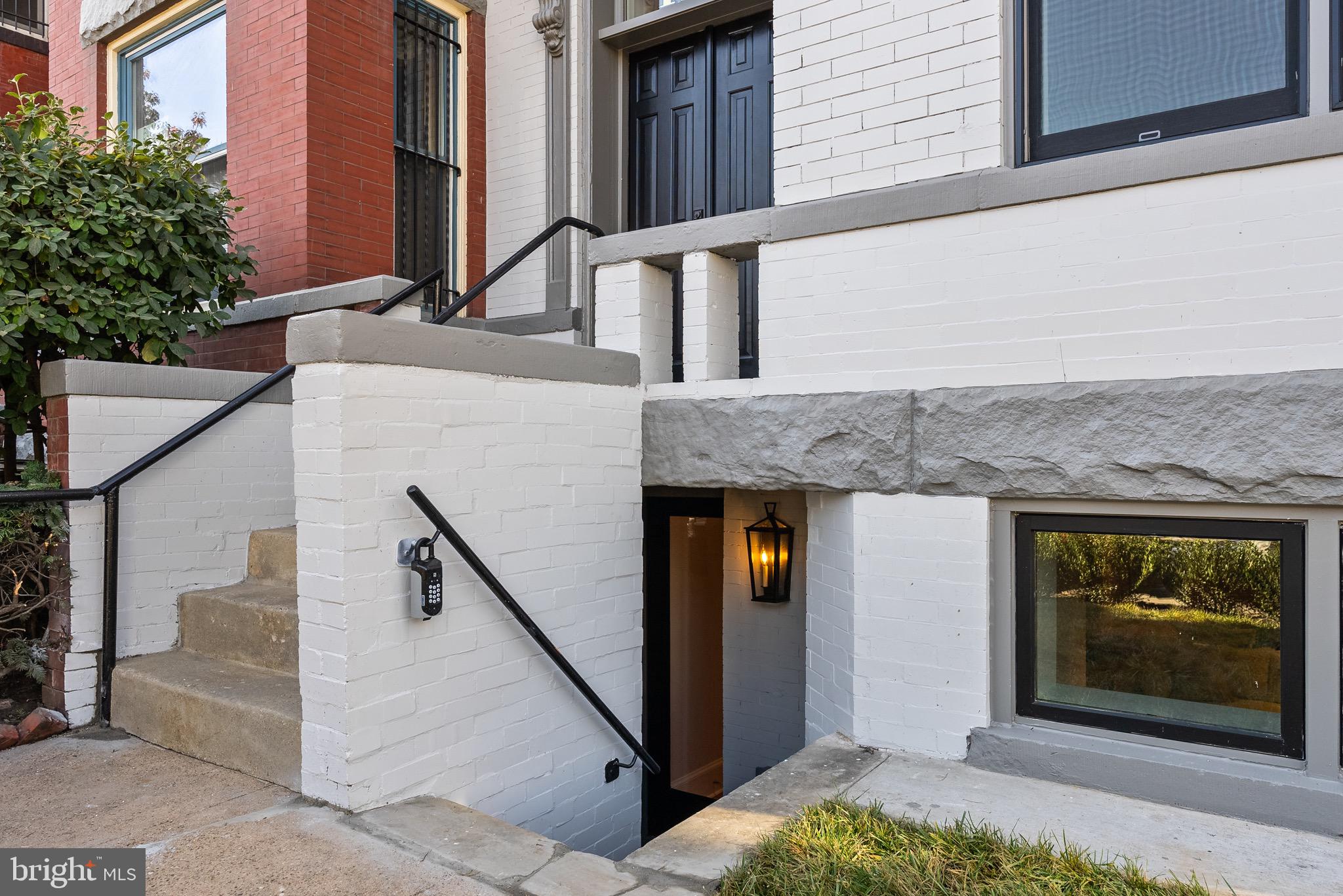 LOGAN CIRCLE - Residential