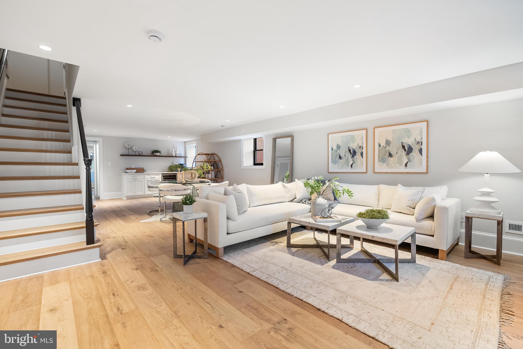 LOGAN CIRCLE - Residential