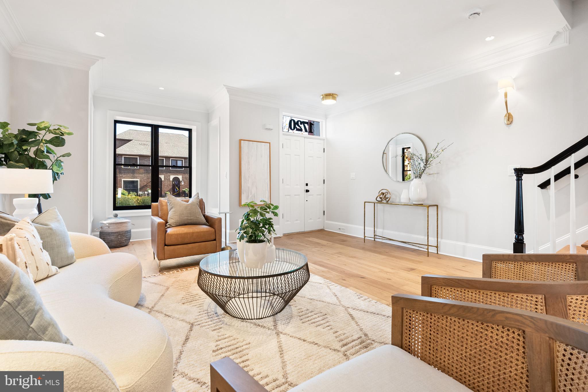 LOGAN CIRCLE - Residential